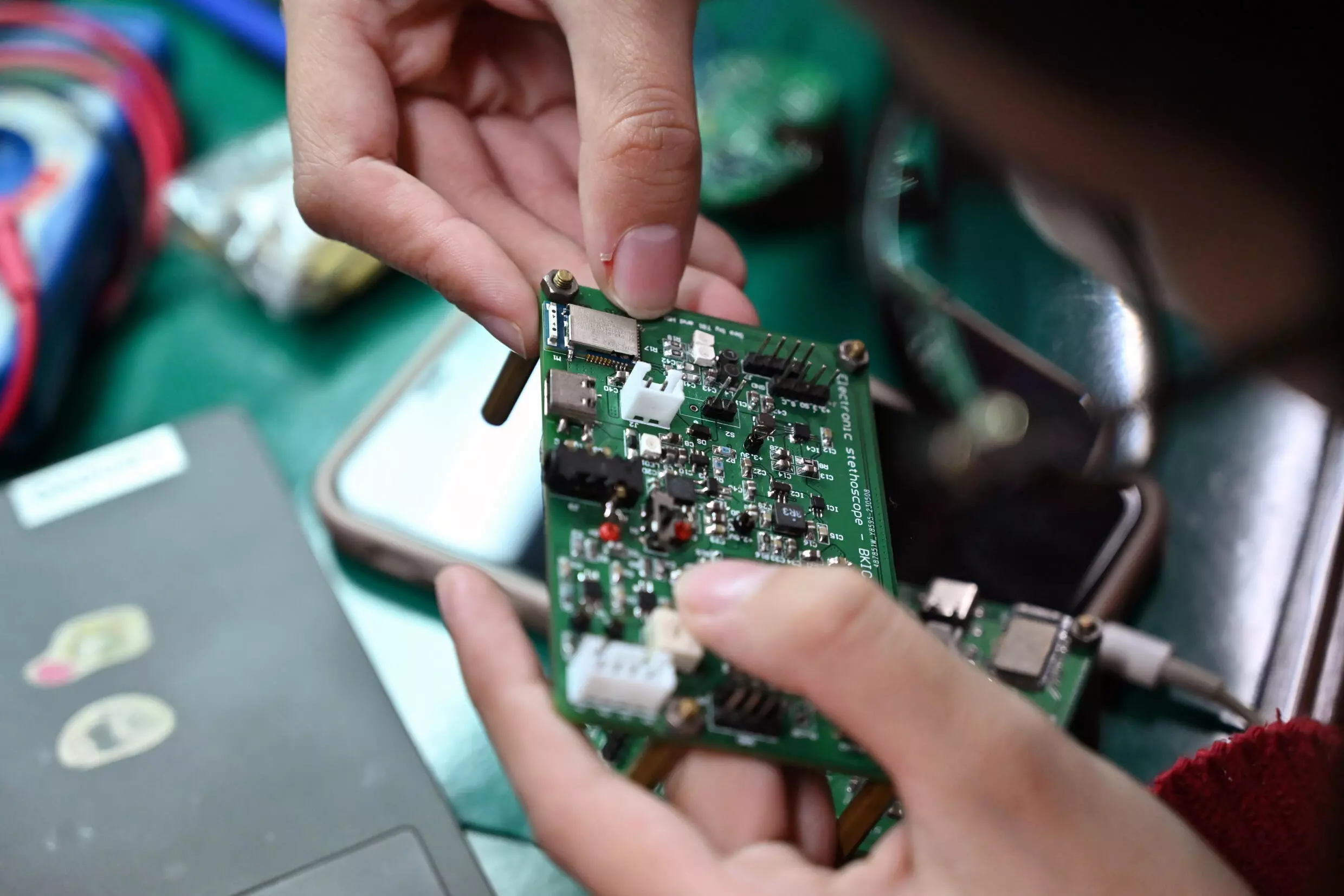 Vietnam's market for semiconductors, which are used in everything from smartphones to satellites, is expected to grow at 6.5 percent a year. Photo: AFP