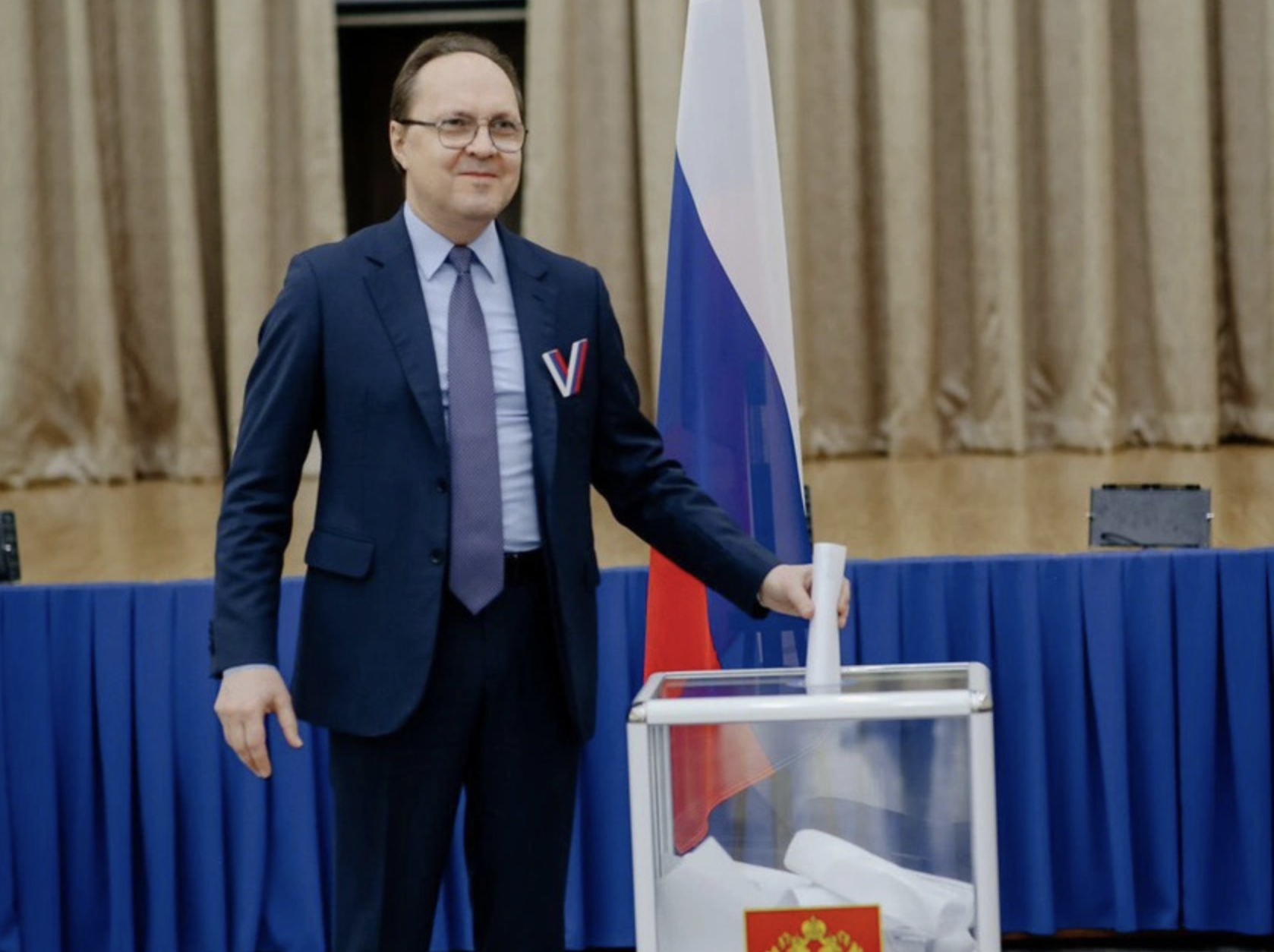 Russian citizens cast votes in presidential election in Vietnam