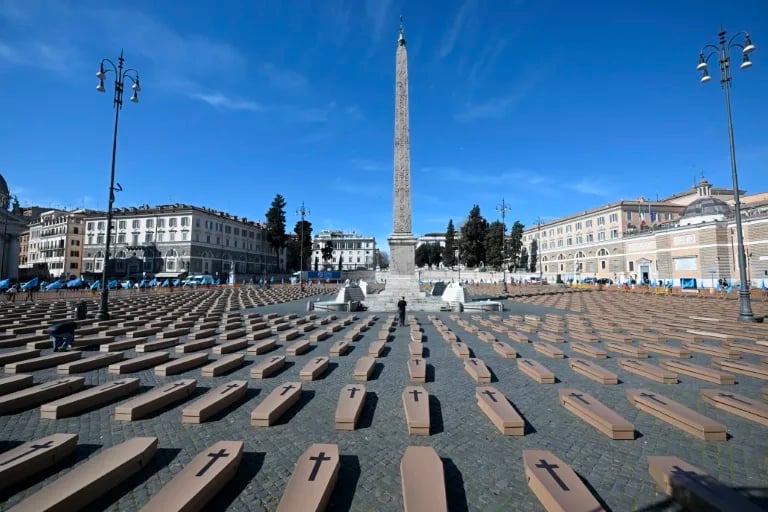 Sea of coffins sounds alarm over work-related accidents in Italy