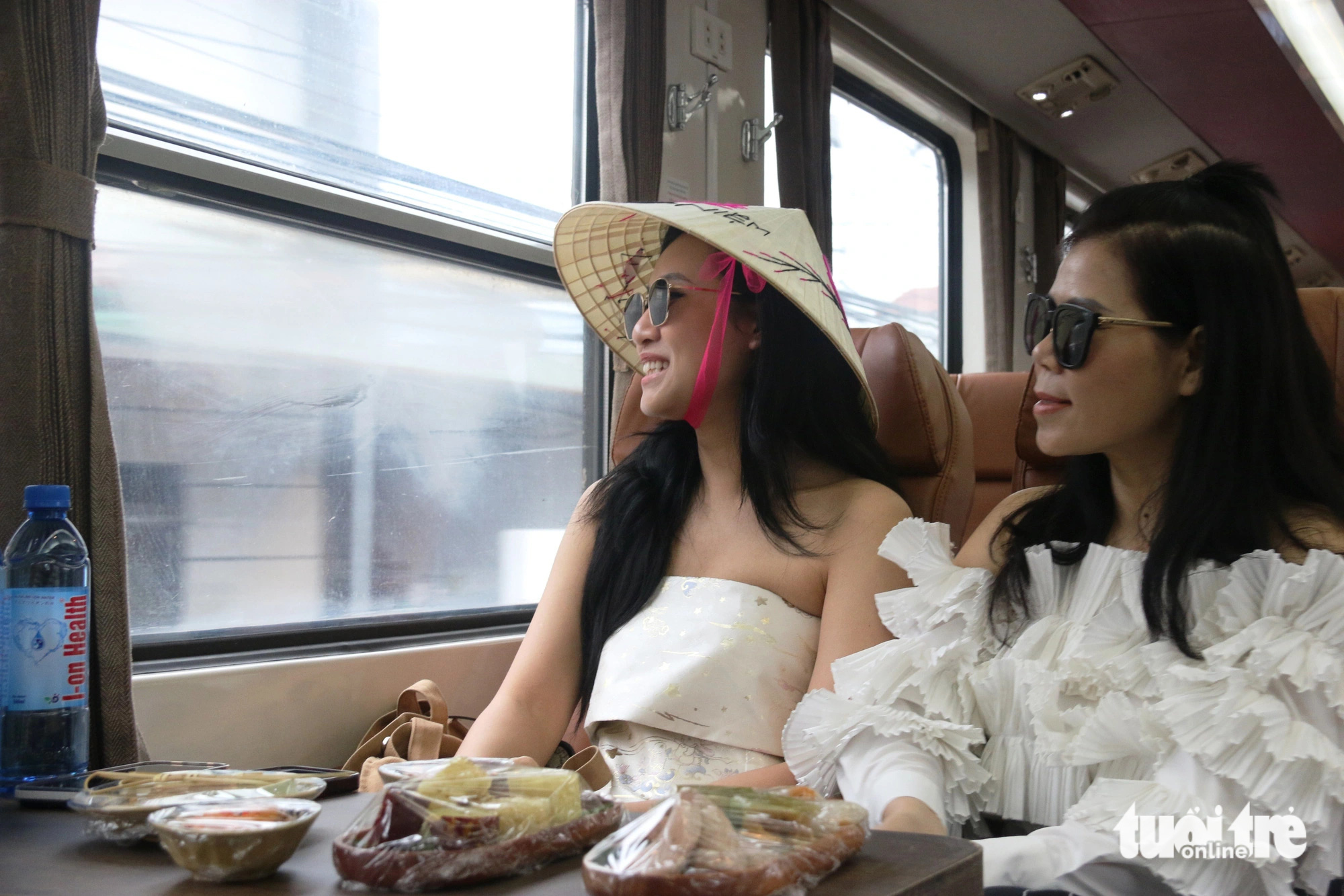 First passengers travel on the new ‘Central Heritage Connection’ train route on March 26, 2024. Photo: Nhat Linh / Tuoi Tre