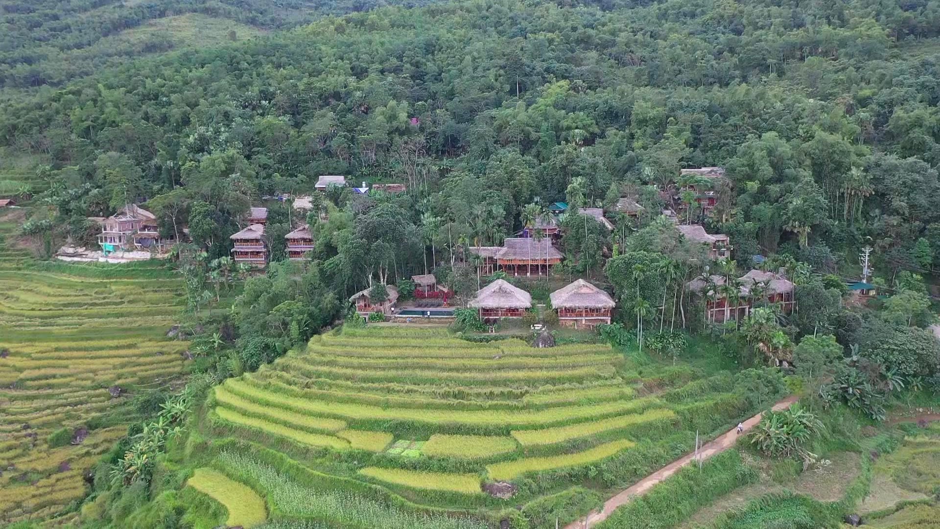 The Thai ethnic village in Pu Luong ecotourism area in Ba Thuoc District, Thanh Hoa Province, northern Vietnam. Photo: Ha Dong / Tuoi Tre