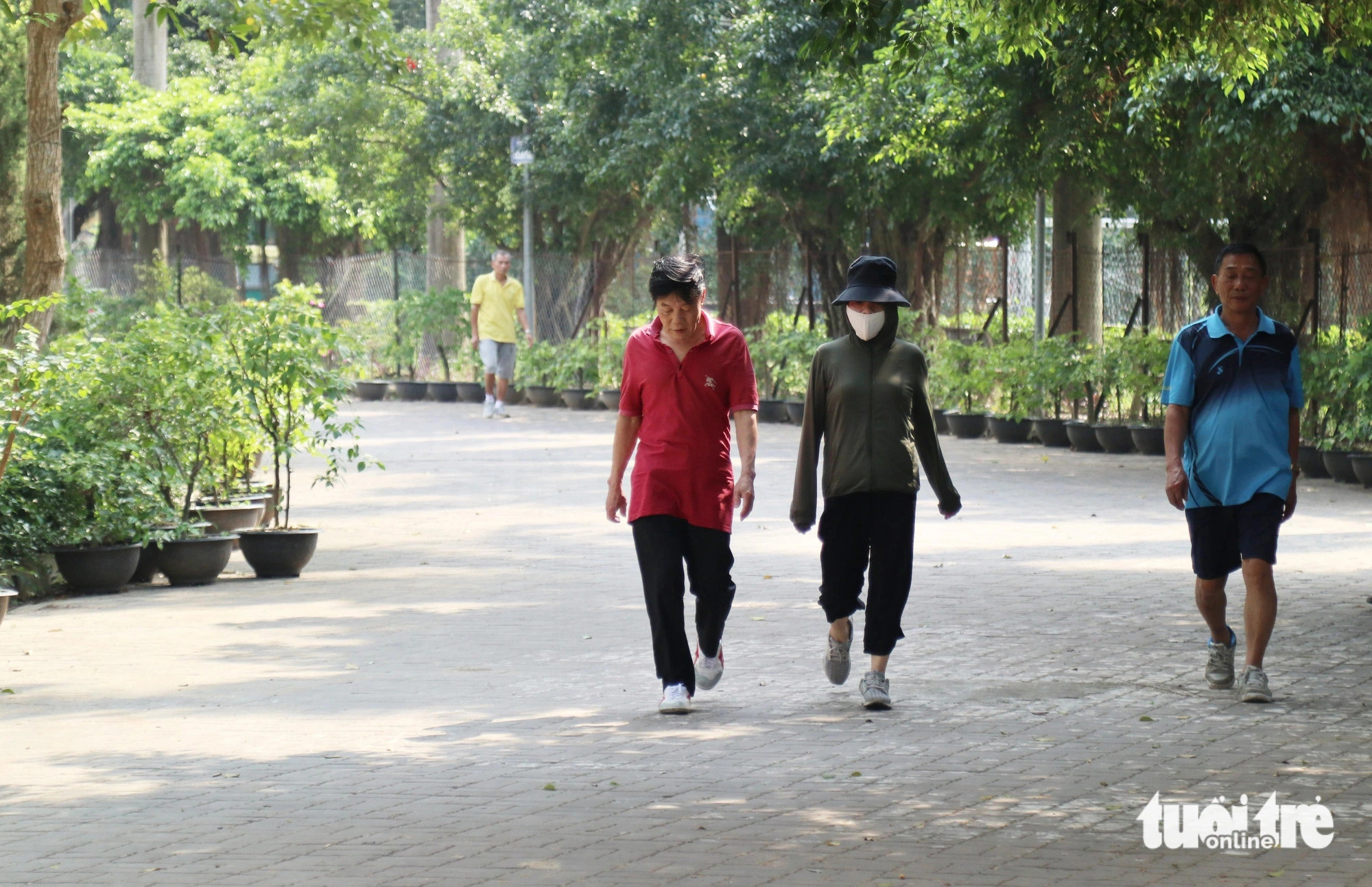 Local people are offered free entrance to the park for relaxing and doing physical exercises. Photo: Doan Hoa / Tuoi Tre