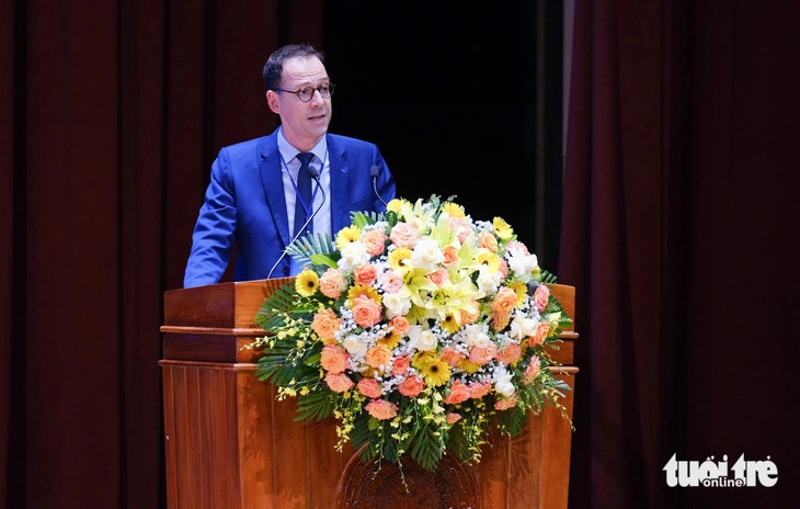 Billionaire Cyril Dissescou, CEO of Singapore-based Nexif Ratch Energy SE Asia Pte. Ltd. speaks at the investment promotion conference in south-central Vietnam’s Binh Dinh Province on March 29, 2024. Photo: Tan Luc / Tuoi Tre
