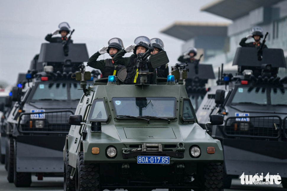 A view of a convoy of military vehicles from an anti-terrorism unit during a rehearsed parade on March 31, 2024. Photo: Tuoi Tre