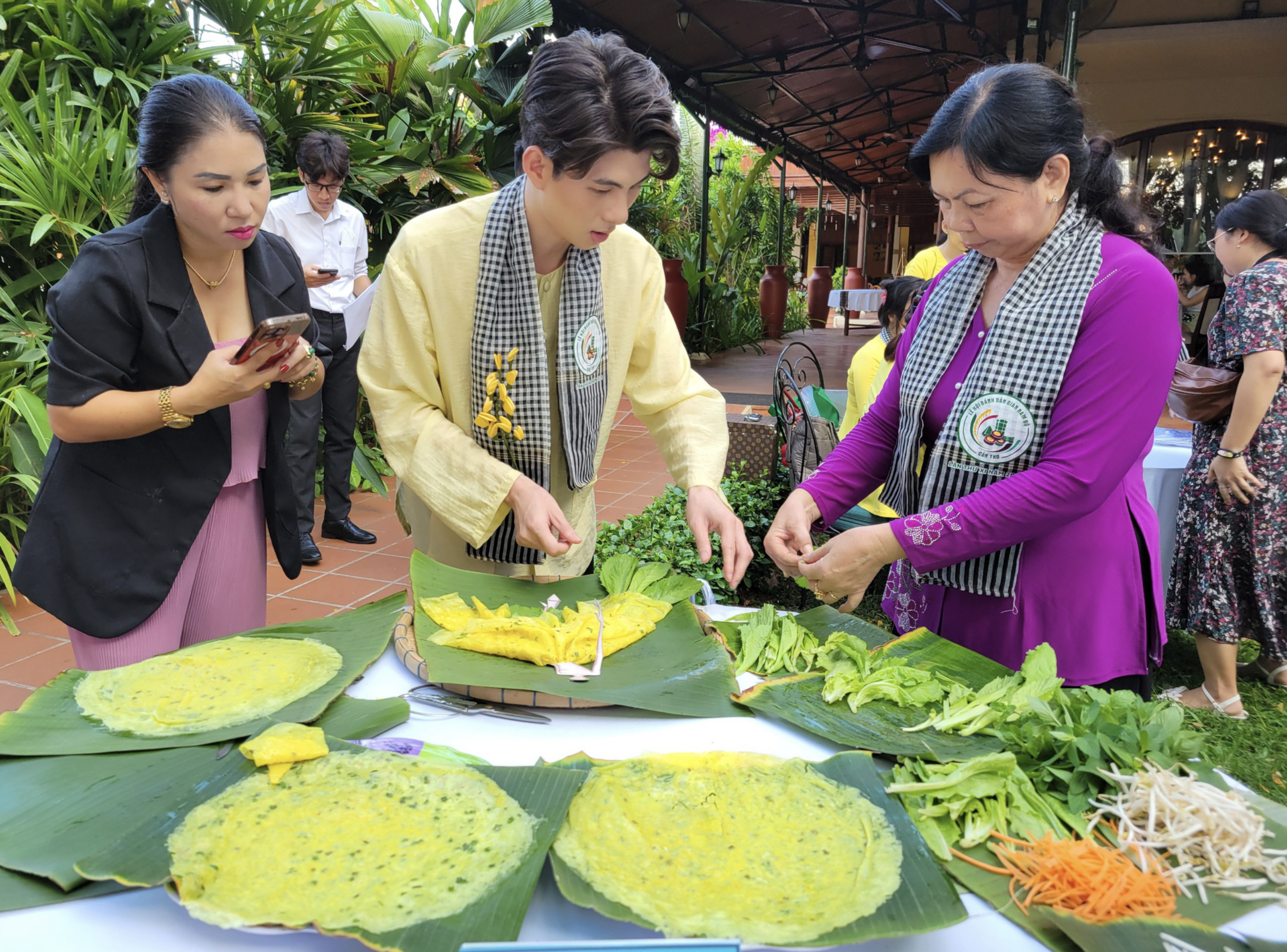 Vietnam’s Can Tho to treat visitors to giant sizzling crepe at folk cake fest