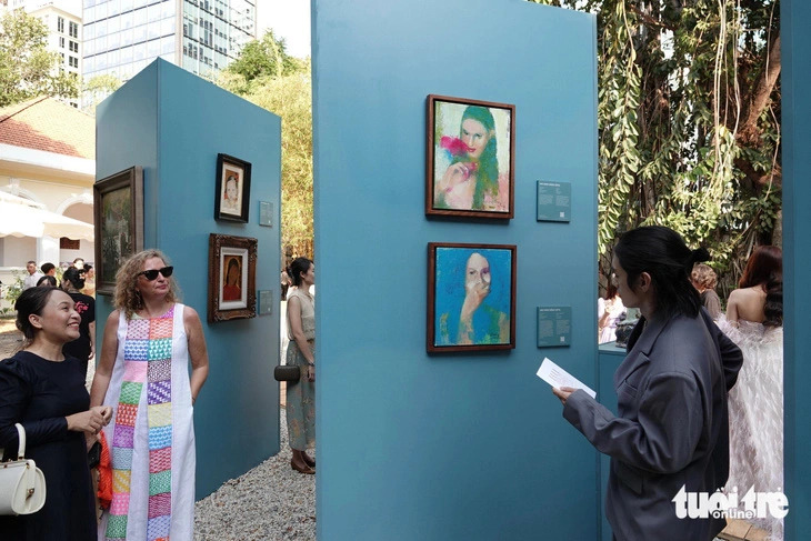 Residence of French consul general in Ho Chi Minh City hosts women-centered art exhibition
