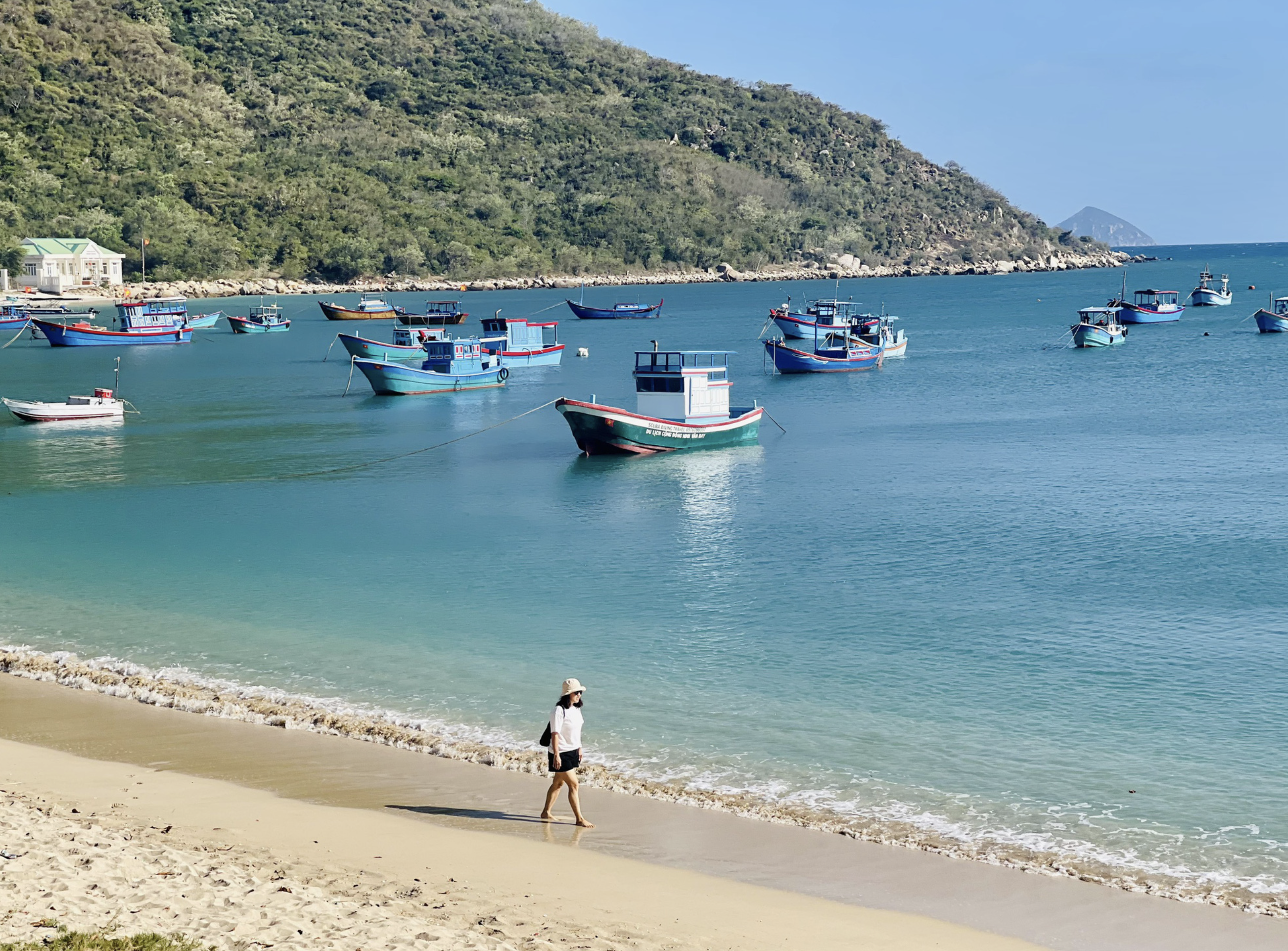The charming beach in Ninh Van fishing village in Khanh Hoa Province, south-central Vietnam. Photo: Thien Le