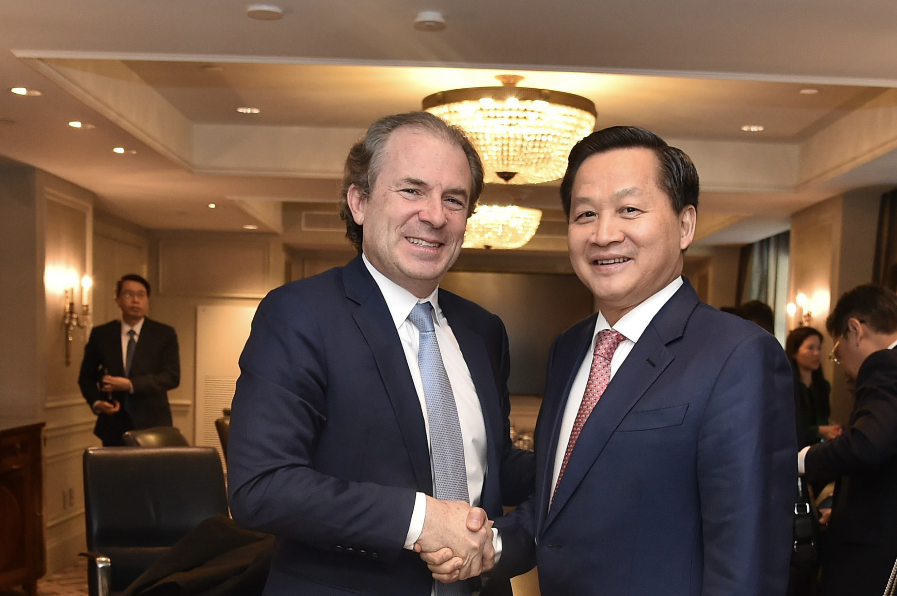American firm eager to set up world-class entertainment complexes in Vietnam