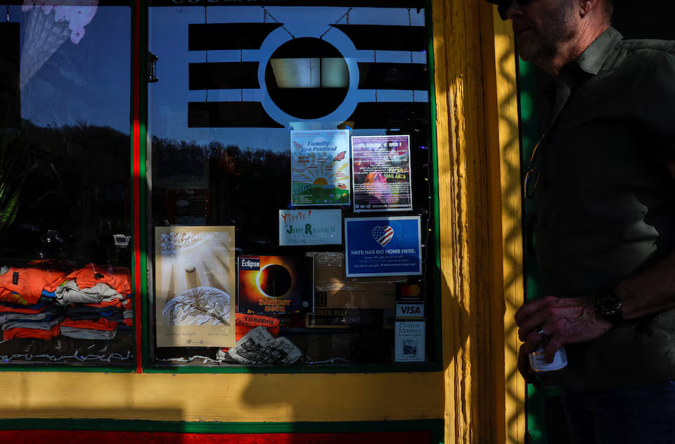 Visitors explore the village of Makanda, population 600, which is at the crossroads of the 2017 and 2024 eclipses, experiencing full totality for both, in southern Illinois, U.S., April 7, 2024. Photo: Reuters