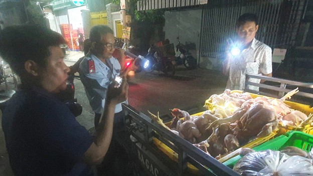 Many recent food poisoning cases in Vietnam are reportedly caused by chicken. Photo: A Loc / Tuoi Tre