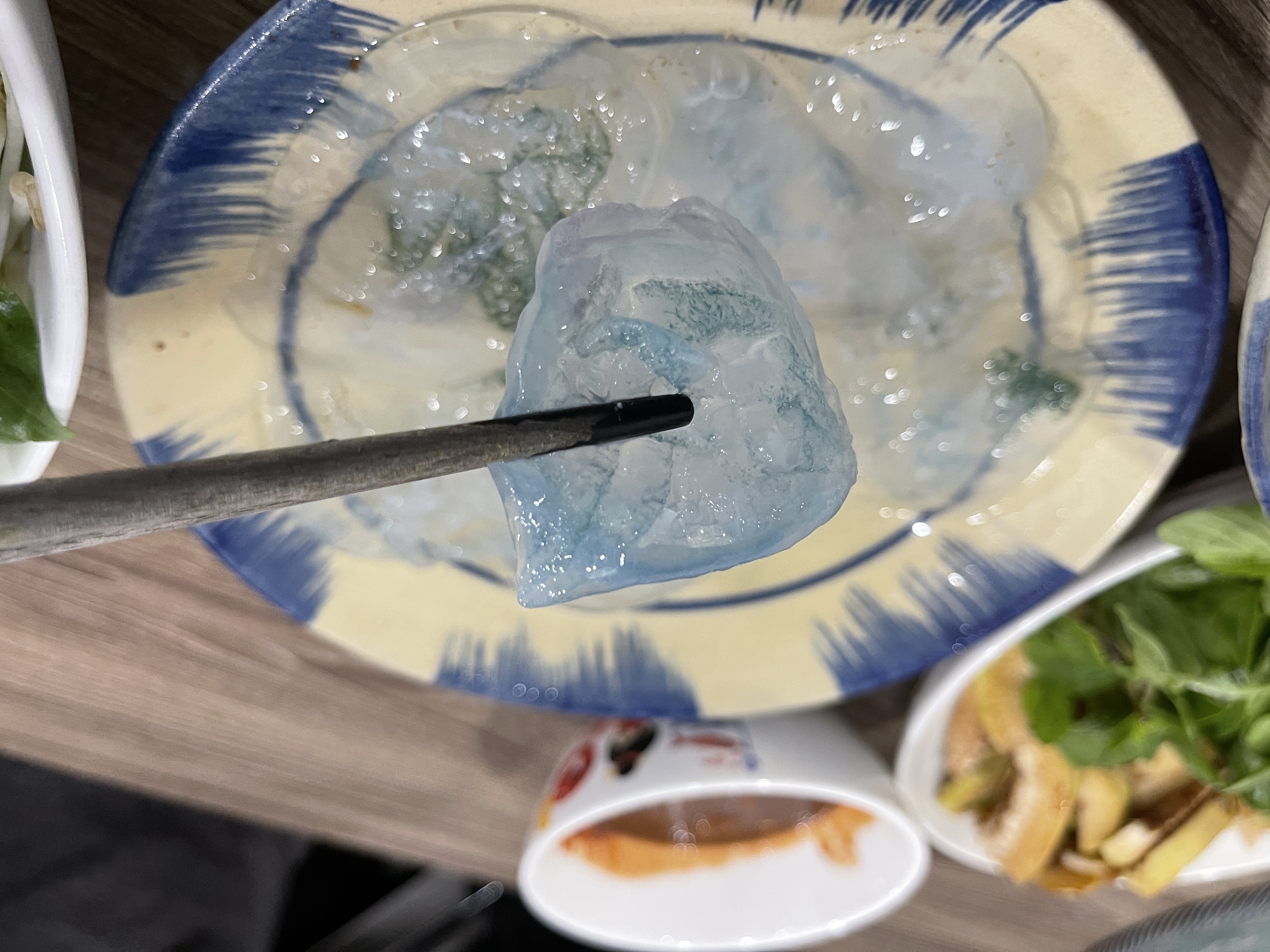 Blue jellyfish: A summer sensation for Vietnamese foodies