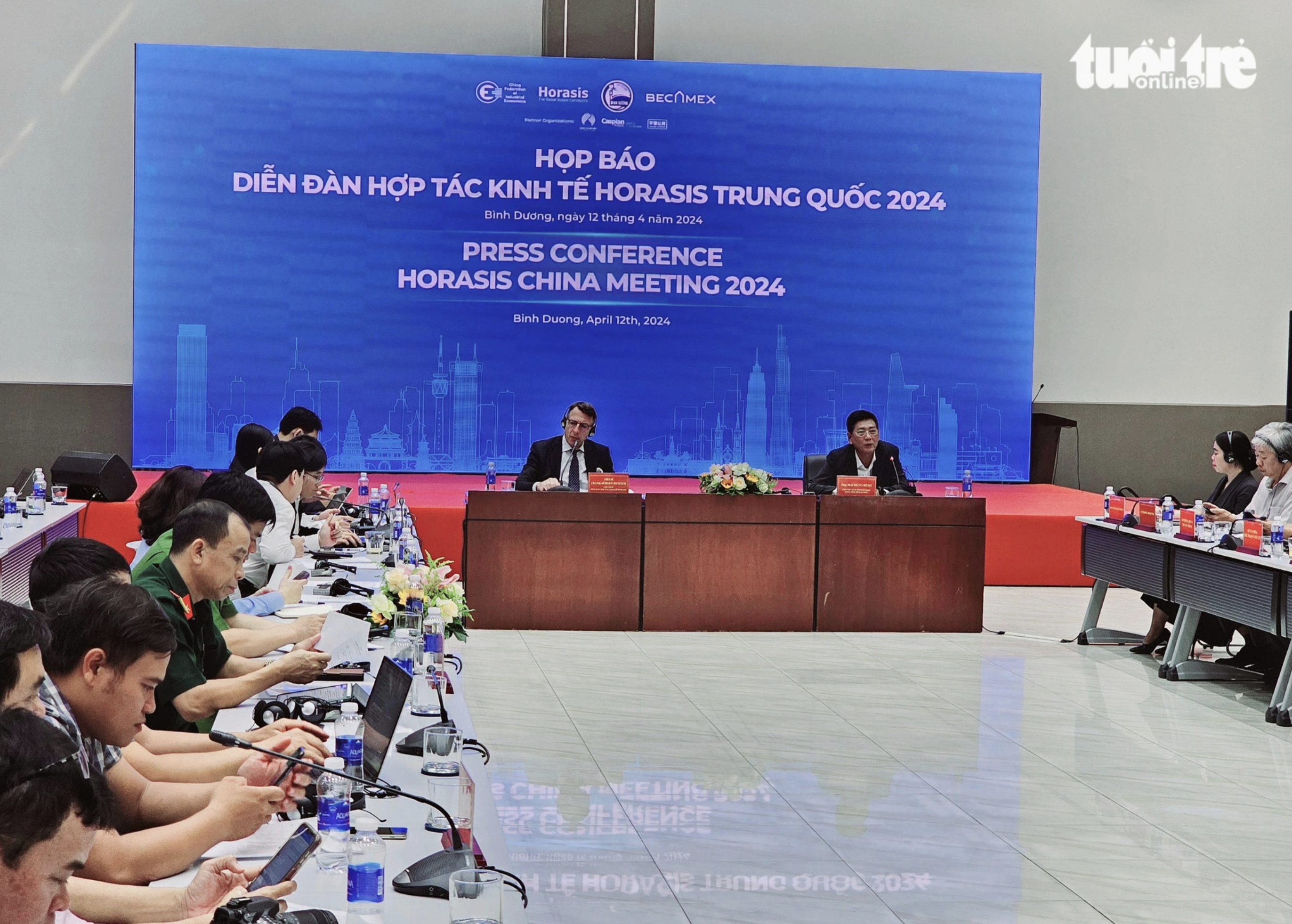 Attendees at a press briefing on April 12, 2024 to announce the launch of the Horasis China Meeting 2024 in Binh Duong Province, southern Vietnam. Photo: Ba Son / Tuoi Tre