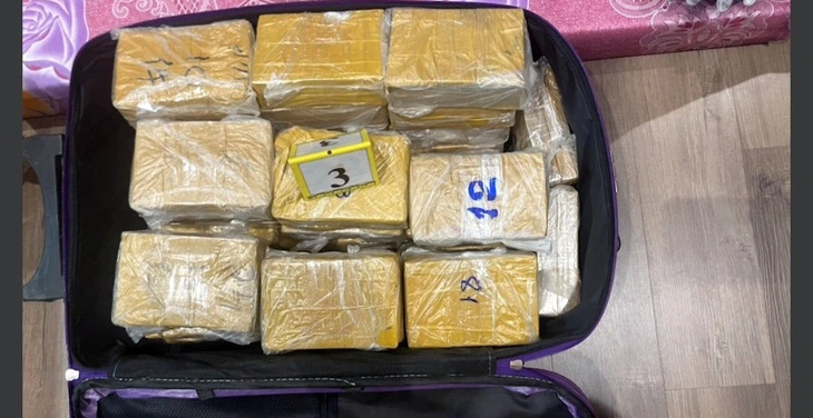 Heroin bricks found in a suitcase of the two foreign suspects of a drug trafficking ring busted by police in Ho Chi Minh City, southern Vietnam. Photo: Ho Chi Minh City Police Department