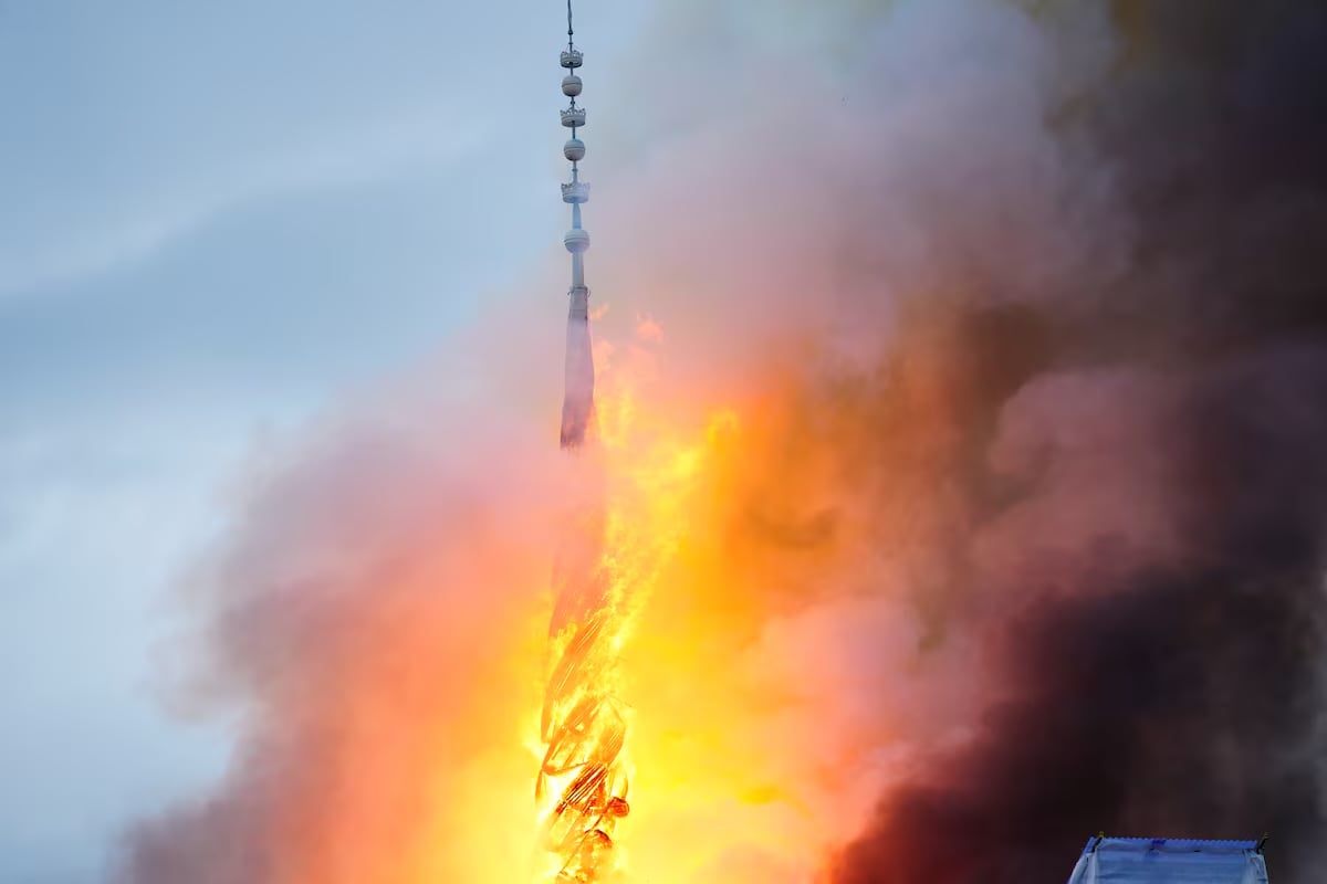 Copenhagen fire: Spire collapses as historic stock exchange engulfed by flames