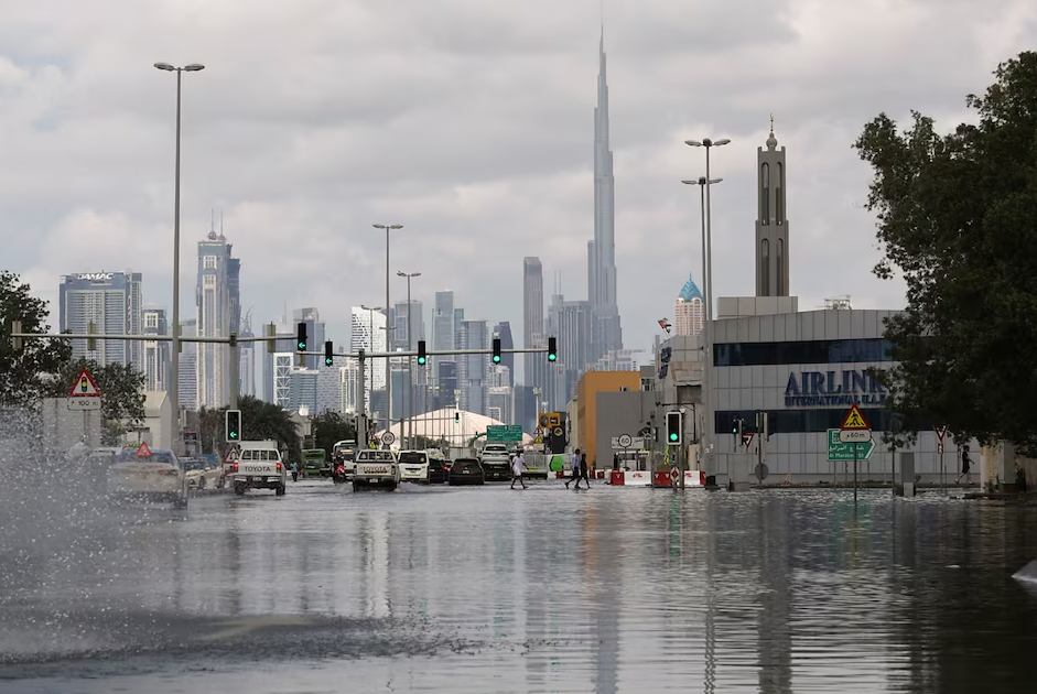 A general view of flood water caused by heavy rains, with the Burj Khalifa tower visible in the background, in Dubai, United Arab Emirates, April 17, 2024. Photo: Reuters