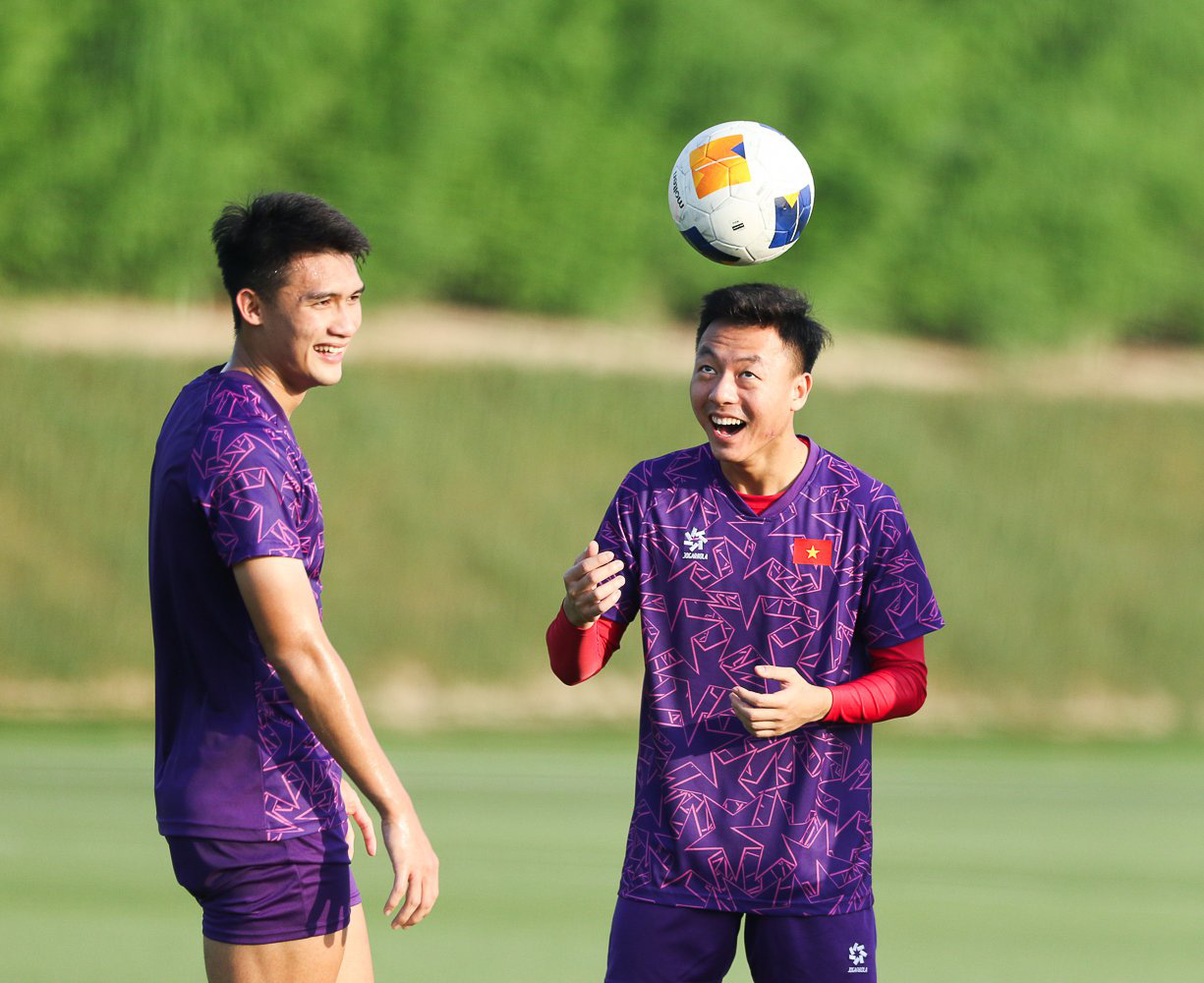 Vietnam’s U23 national team players during a training session at the AFC U23 Asian Cup 2024 in Qatar, April 21, 2024. Photo: Vietnam Football Federation