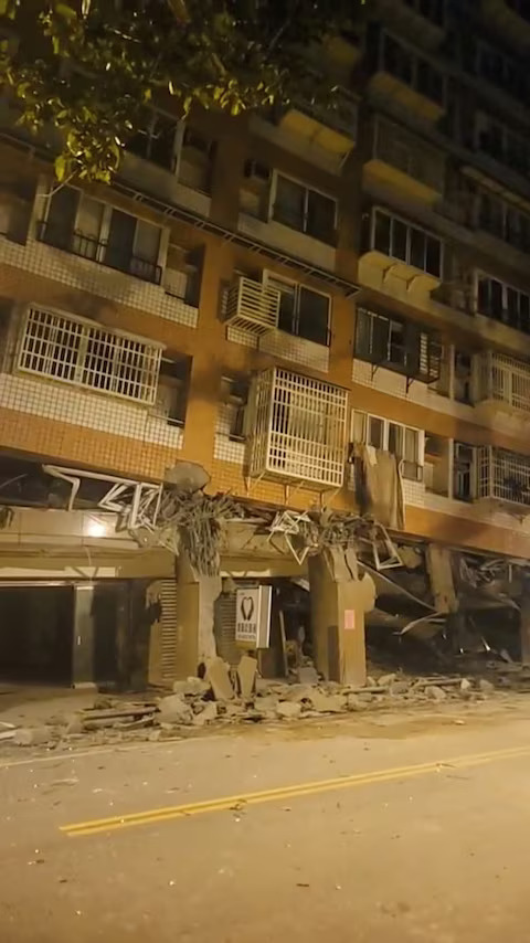 A building, which, according to the Hualien government, is unoccupied after it was previously damaged in an earlier quake on April 3, is seen following a series of earthquakes, in Hualien, Taiwan April 23, 2024 in this still image obtained from social media video. Photo: Reuters