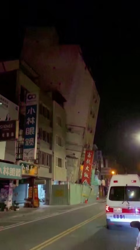 Taiwan rattled by dozens of quakes, but no major damage