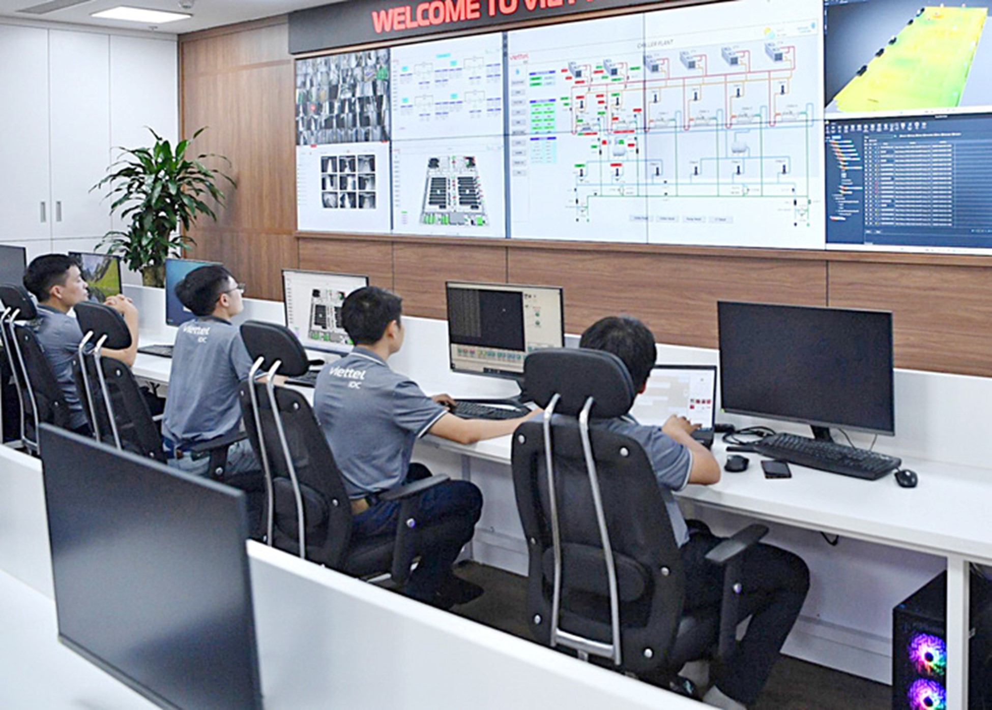 Vietnamese firms race to build data centers
