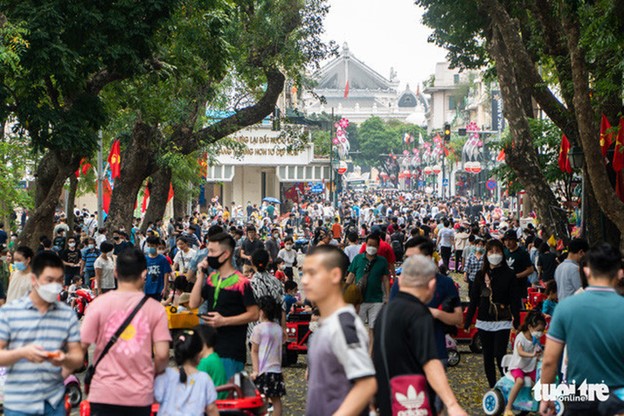Hanoi pedestrian space to stay open during upcoming Reunification Day holiday