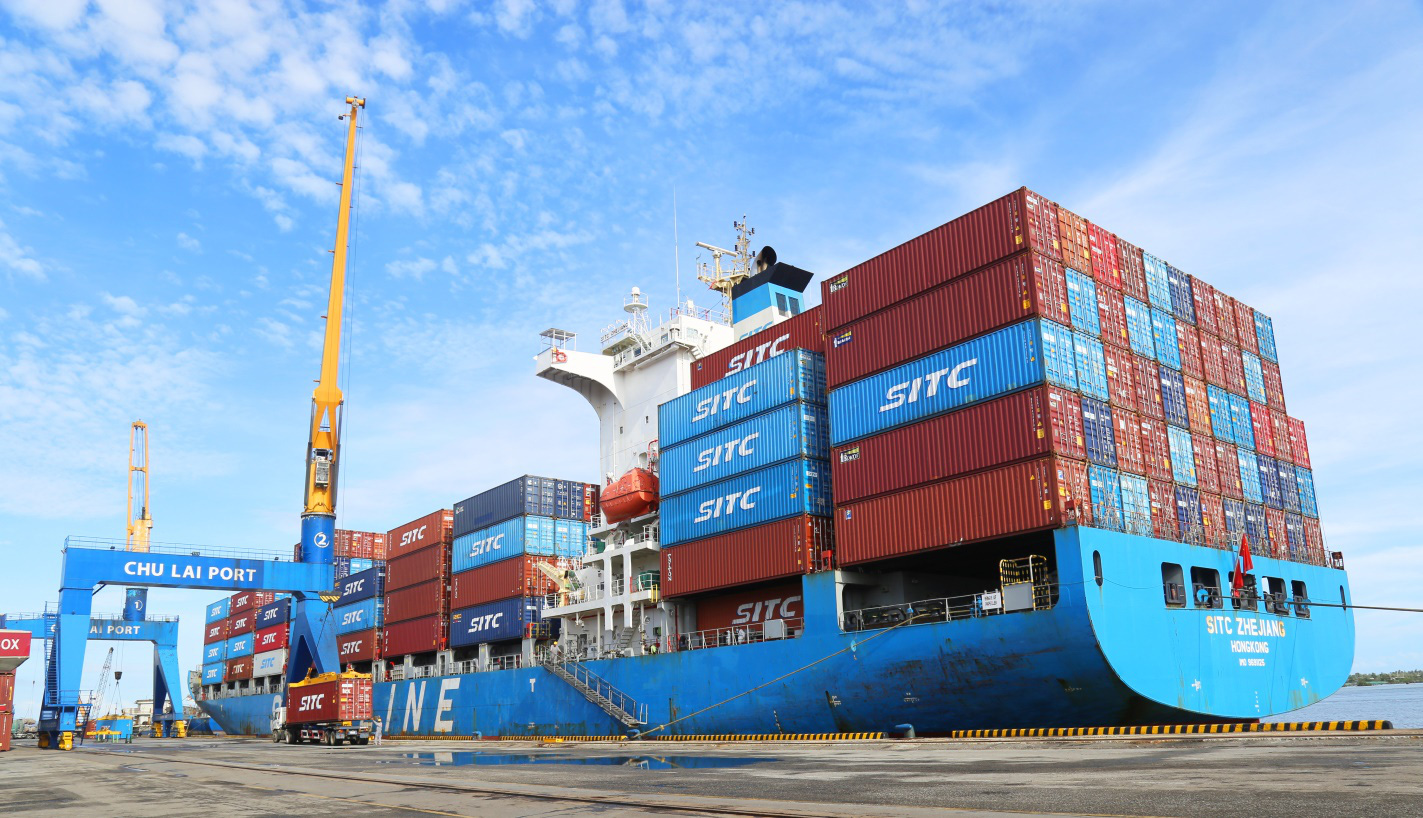 Vietnam April exports up 10.6% y/y, industrial output up 6.3%