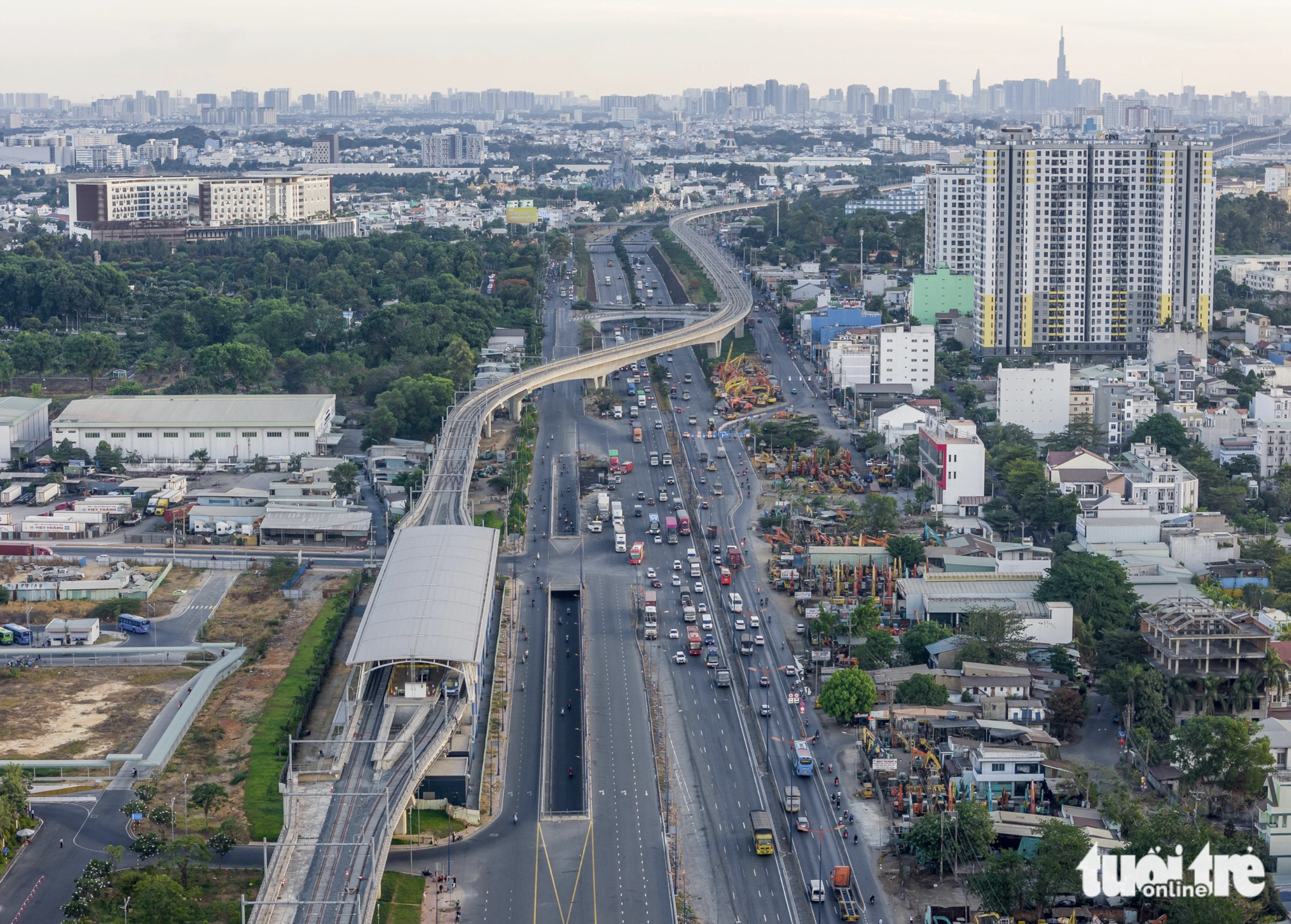 A view of an elevated section of the first metro line in Ho Chi Minh City. Photo: Chau Tuan / Tuoi Tre