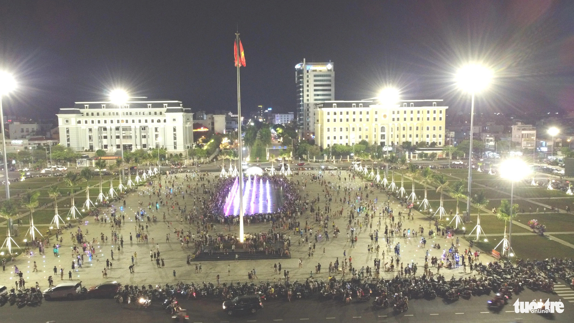 Musical fountain remains tourist hotspot in Da Nang during holiday