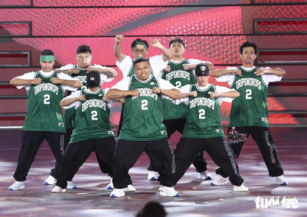 Garuda from Indonesia won the first prize in the international board battle category in the final round of the Dalat Best Dance Crew 2024 - Hoa Sen Home International Cup, held in Da Lat City in Vietnam’s Central Highlands on April 30 2024. Photo: Ly Ly / Tuoi Tre