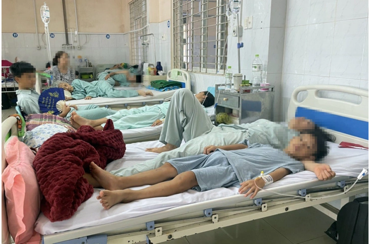 Hospitalizations due to suspected ‘banh mi’ poisoning in Vietnam’s Dong Nai exceed 480