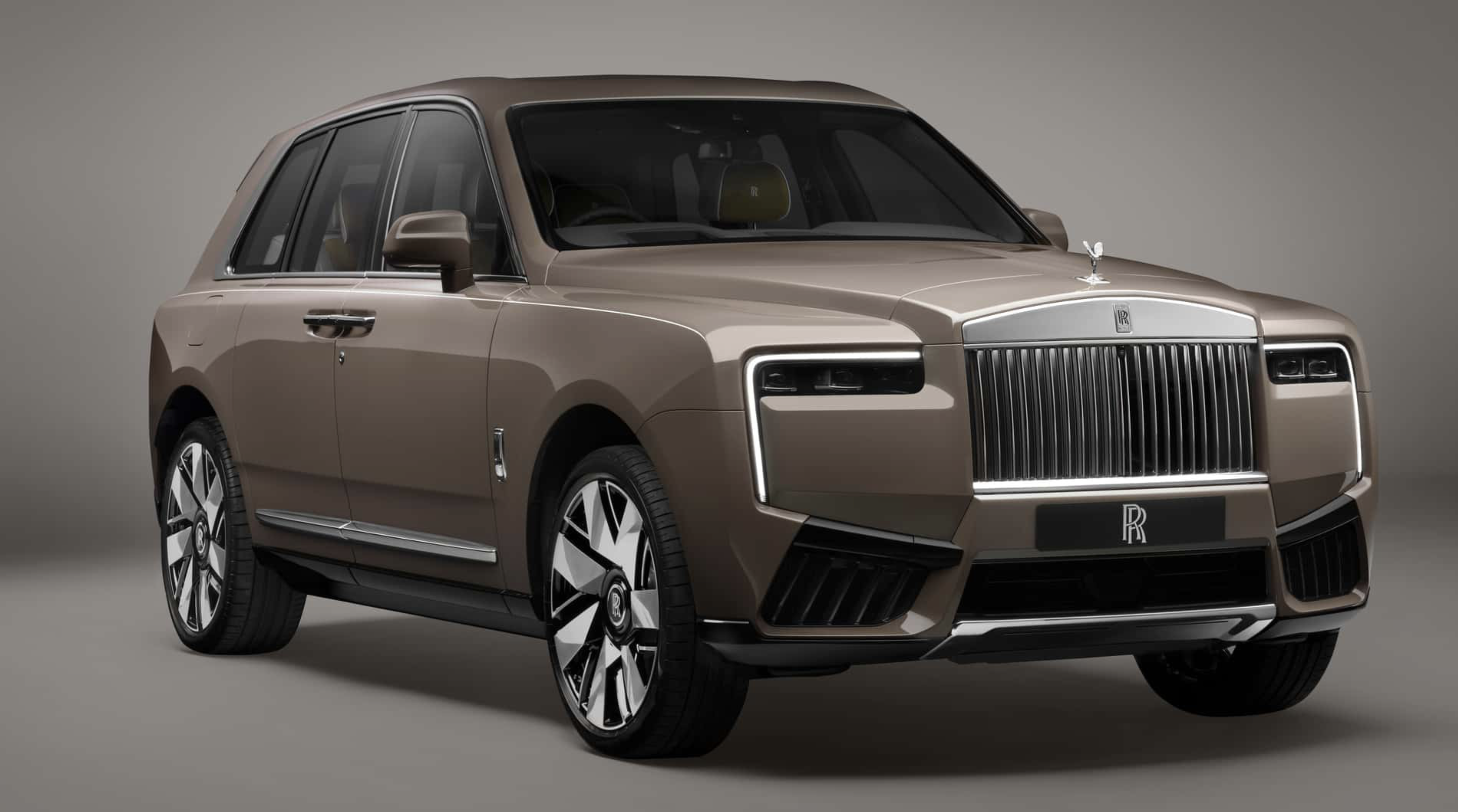 New version of Rolls-Royce Cullinan expected to debut in Vietnam in late 2024