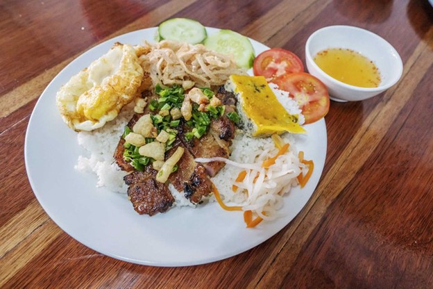 'Com tam' is a choice for breakfasts in Ho Chi Minh City. Photo: Shutterstock