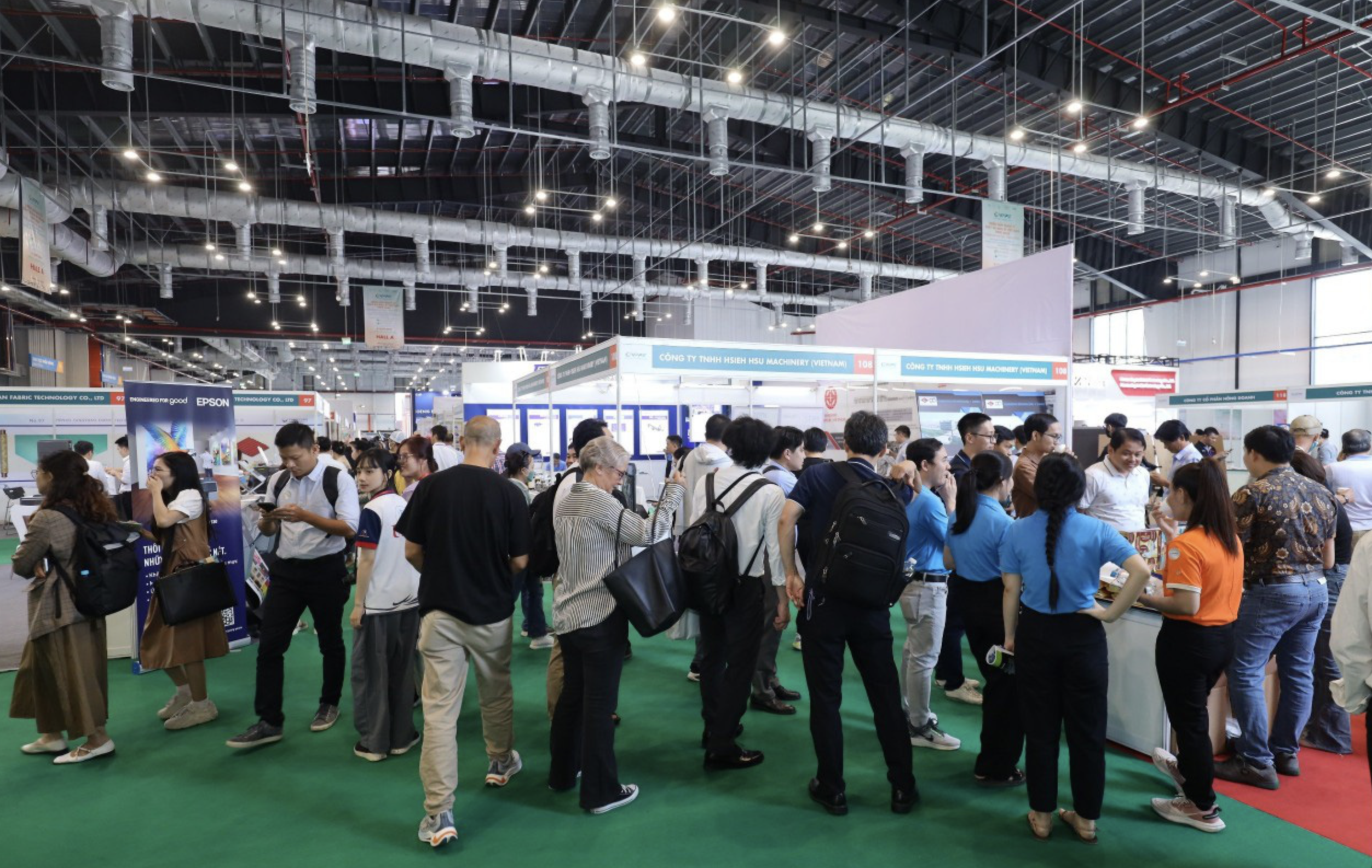 Nearly 500 local, international brands join paper, packaging expo in southern Vietnam