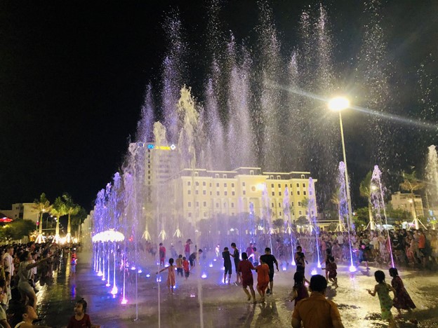 Da Nang City in the central region and Ho Chi Minh City were shortlisted for the award of Asia's Festival and Event Destination. Photo: Doan Cuong / Tuoi Tre