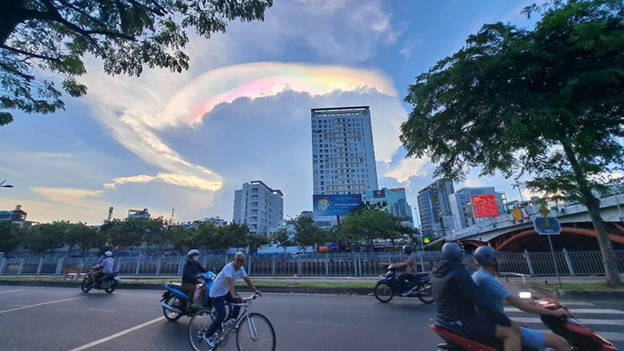 Iridescent clouds seen in Ho Chi Minh City sky
