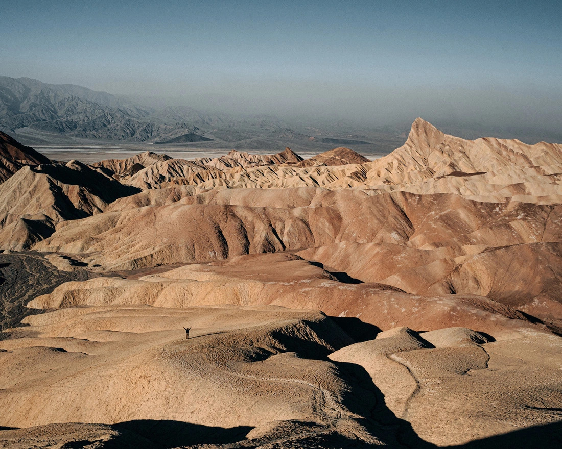 This image taken by Chiaki shows her husband Ngo Quang Dung amidst the majestic scene of the Death Valley in the state of California, the U.S.  Photo: Supplied.