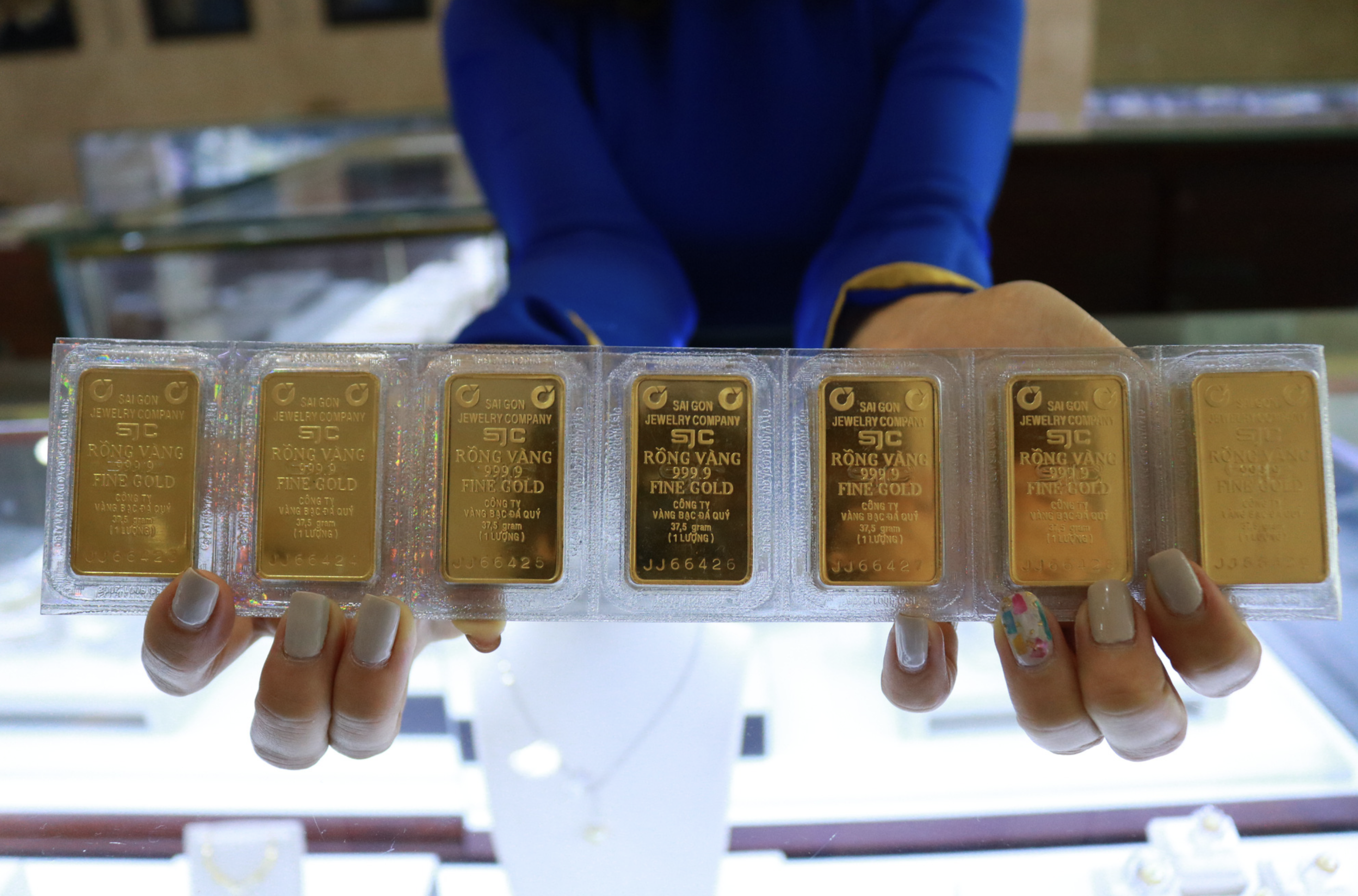 State Bank of Vietnam works with Ho Chi Minh City to manage gold market