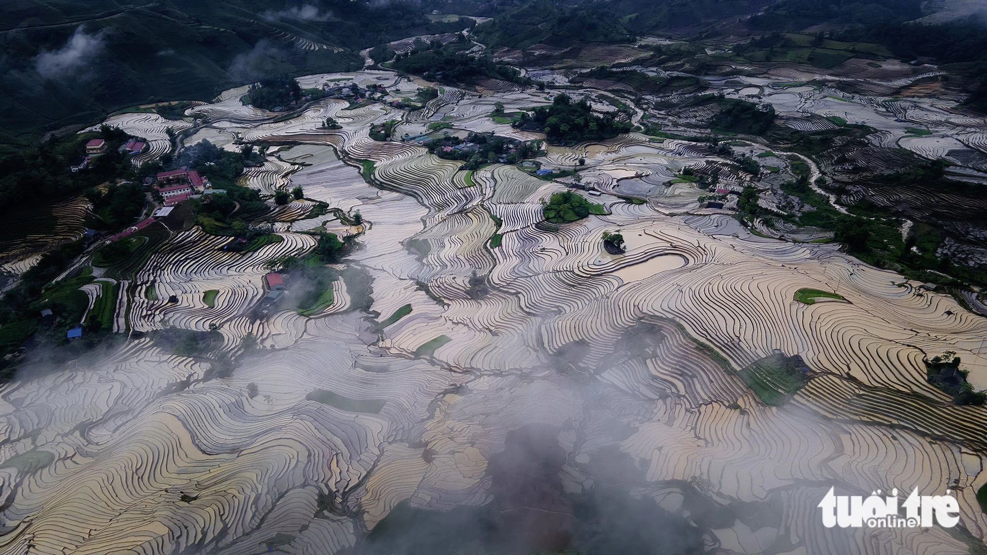 Clouds blanket terraced fields in Y Ty Commune, Bat Xat District, Lao Cai Province, northern Vietnam, May 2024. Photo: Nguyen Duy Hoang / Tuoi Tre