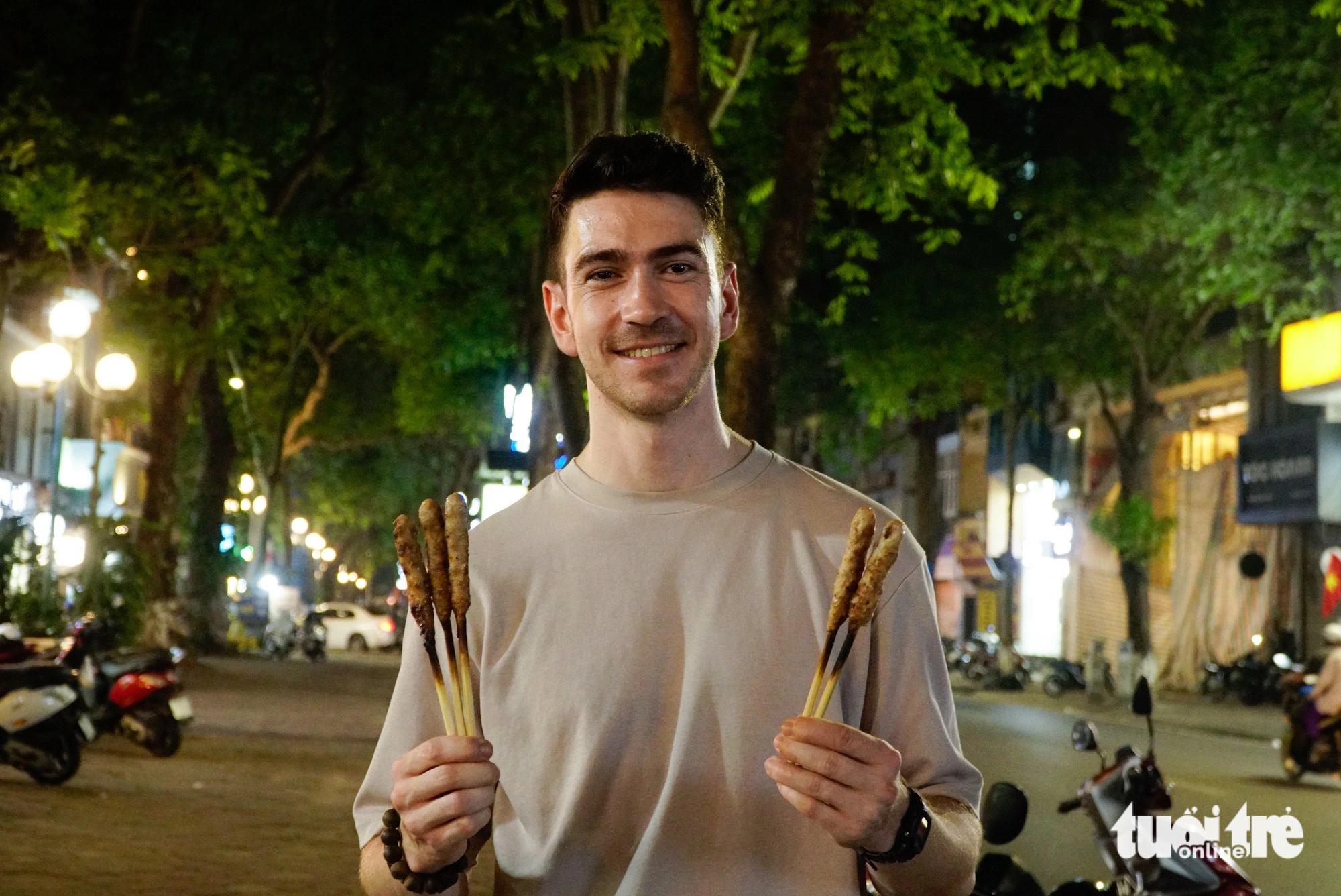 Swiss man serves Vietnamese flavors in Hanoi