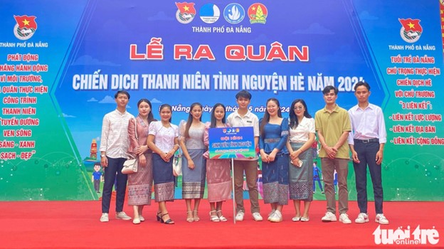 Int’l students join summer volunteer campaign in Da Nang