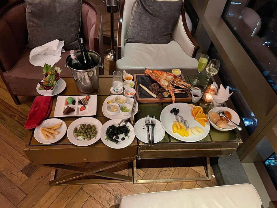 A premium meal that the woman ordered. Photo: M.S. / Tuoi Tre