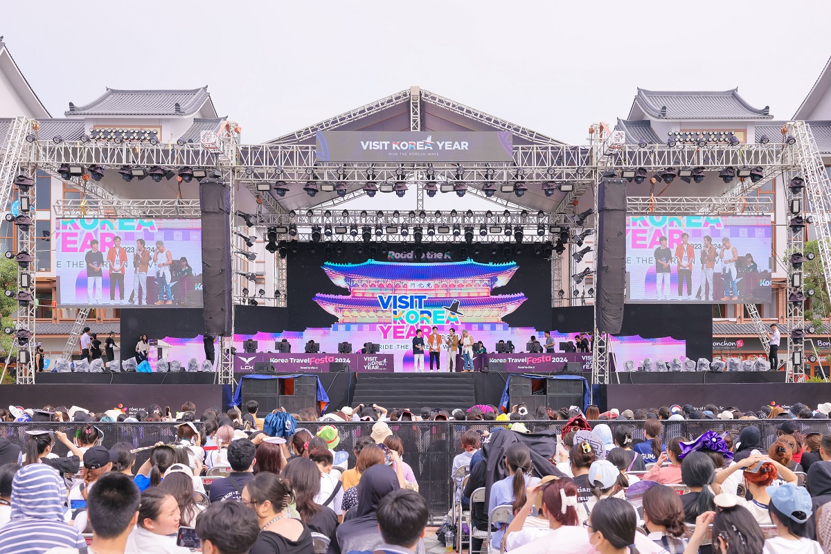 The Korea Travel Fest 2024 hosted by KTO took place on May 25 and 26, 2024 at K-Town and VinWonders Wave Park in the Vinhomes Ocean Park 2 urban area in Hanoi, Vietnam. Photo: D.H