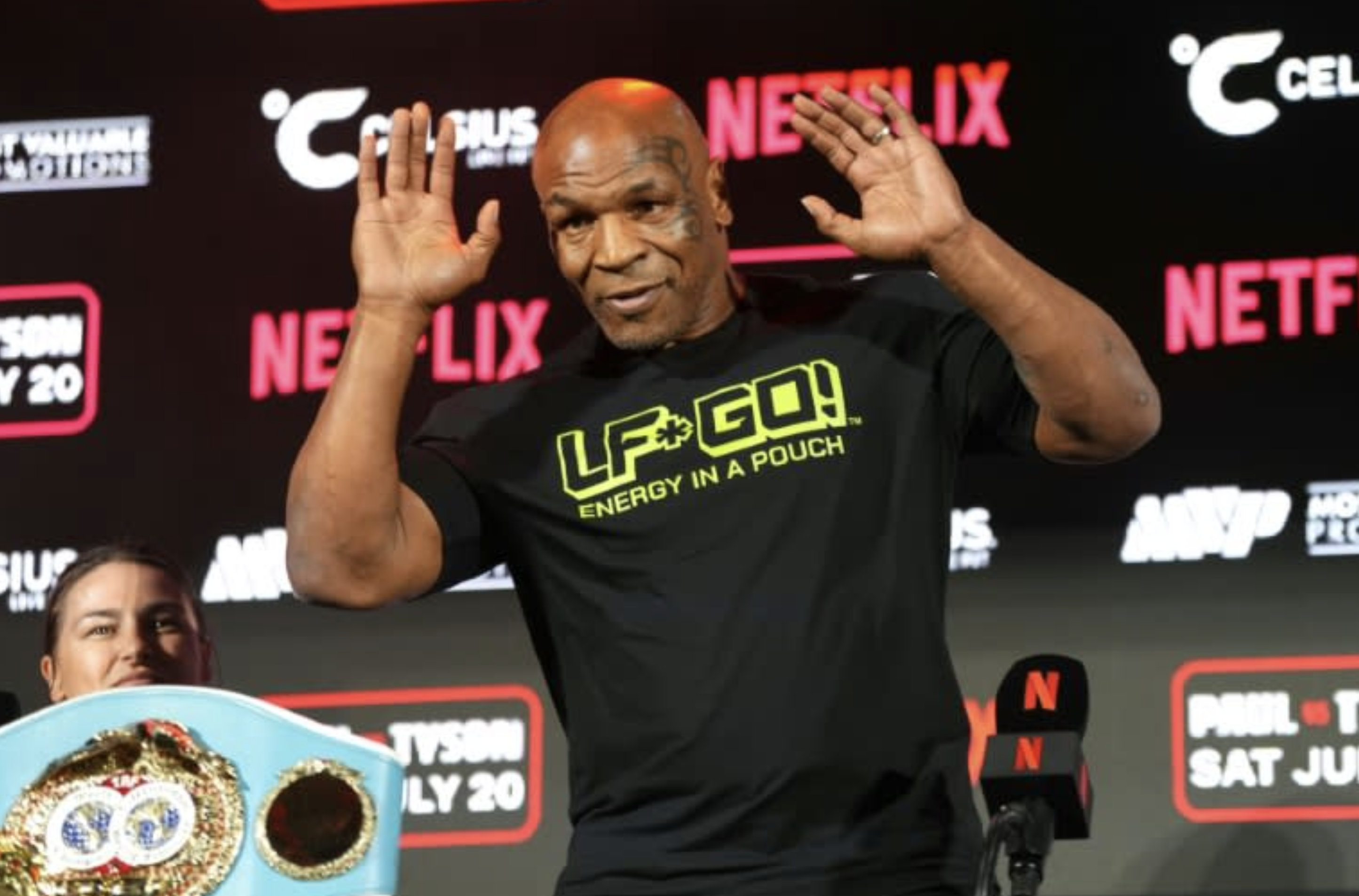 Tyson says he feels '100%' after plane health scare
