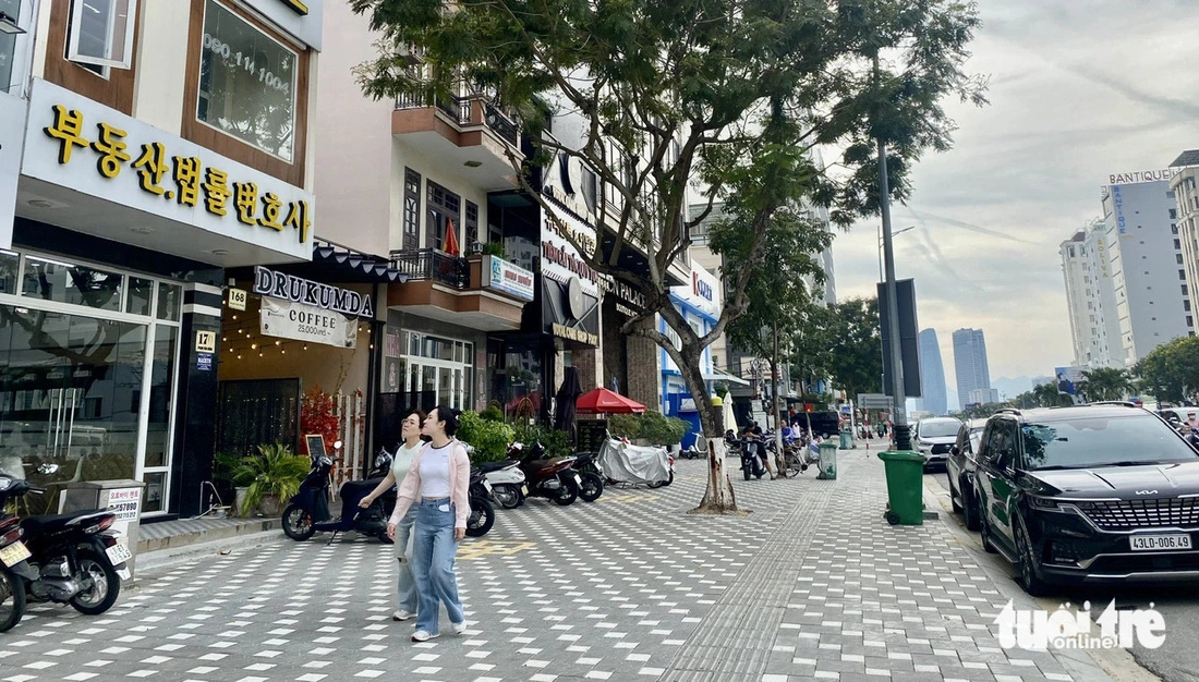 Revamped sidewalks give Da Nang a clean new look