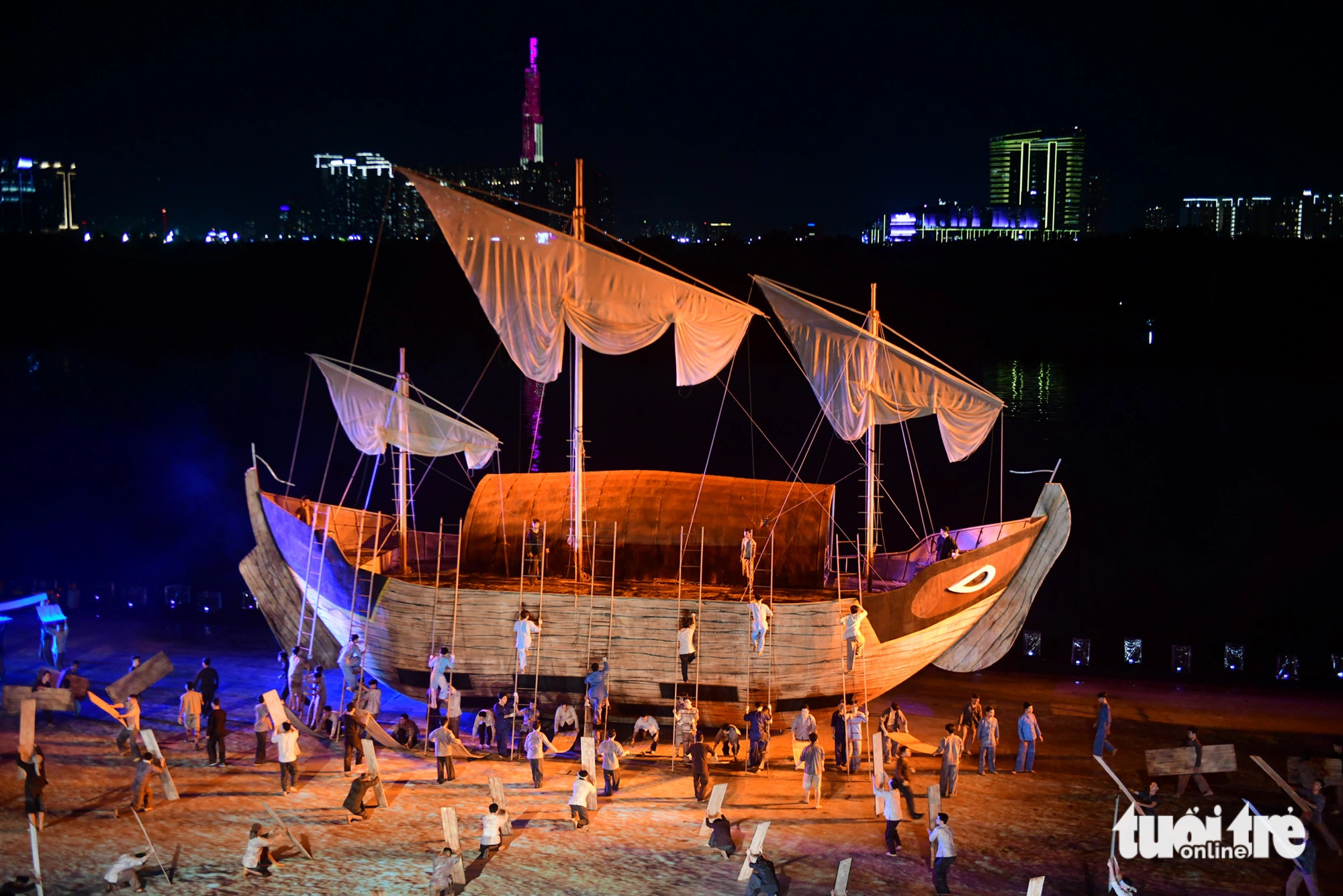 Ho Chi Minh City commences vibrant river festival