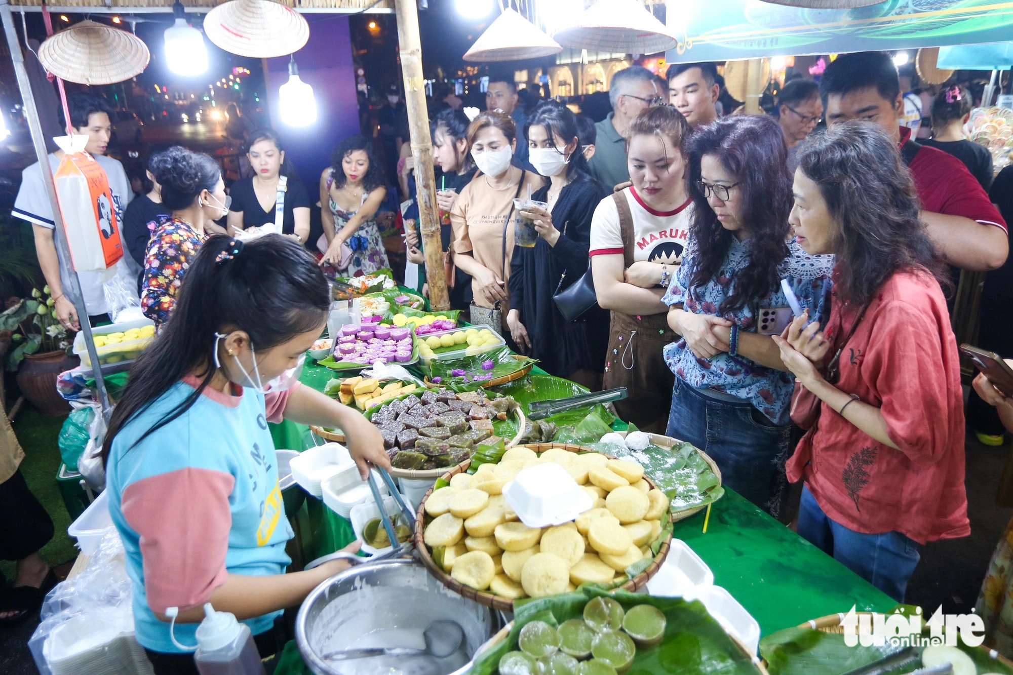 A cuisine space at the second Ho Chi Minh City River Festival, May 31, 2024. Photo: Phuong Quyen / Tuoi Tre