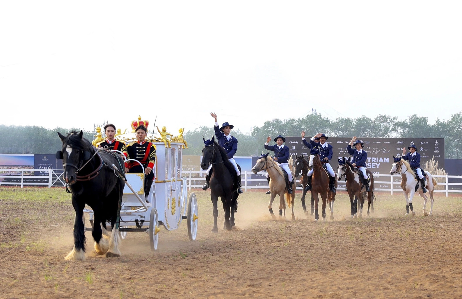 A horse parade features many rare horses at the opening ceremony of Vinpearl Horse Academy Vu Yen in Hai Phong City of northern Vietnam on June 1, 2024. Photo: T.Ngoc