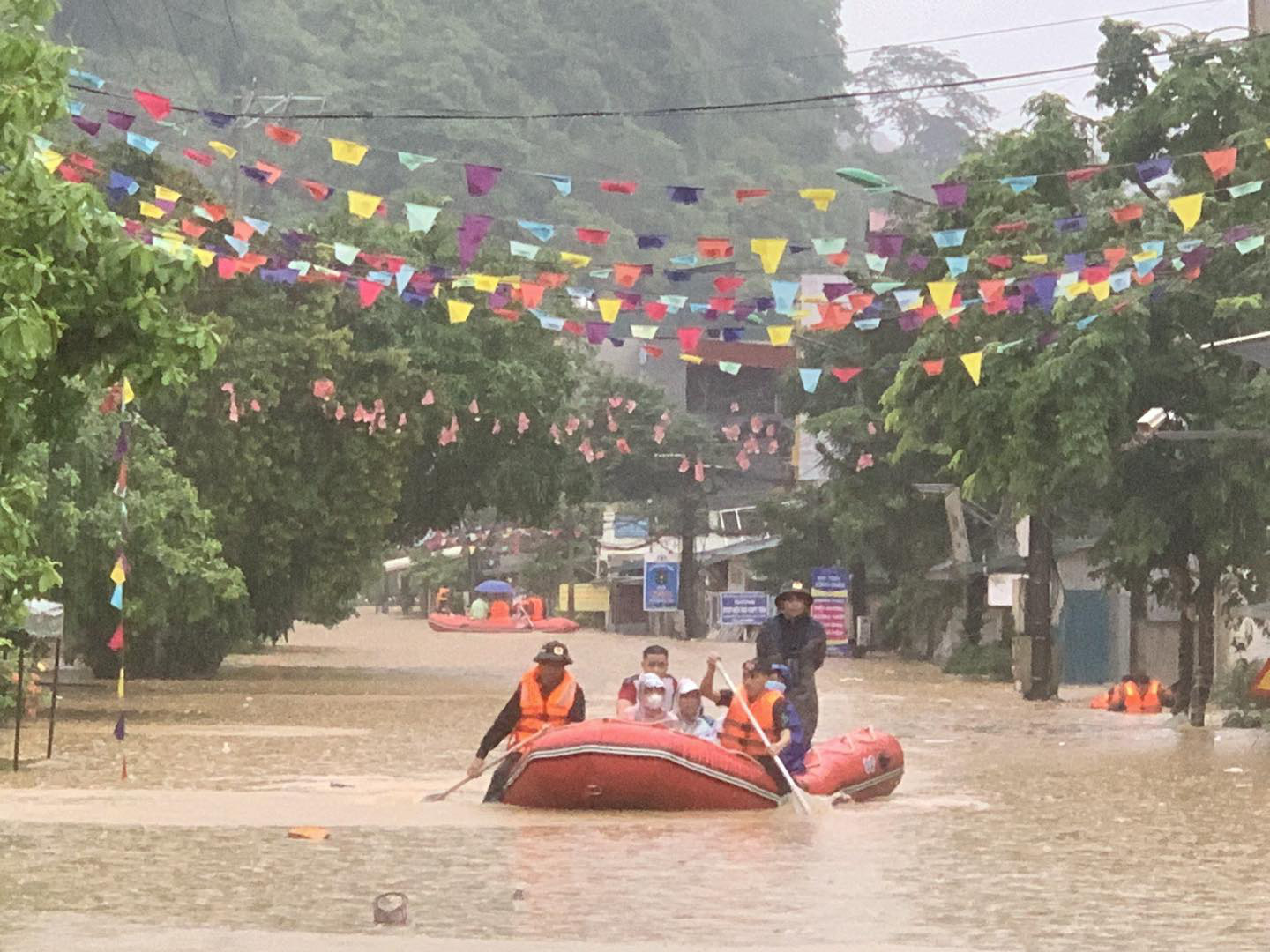 Residents affected by heavy flooding are evacuated to a safe place in Ha Giang Province, northern Vietnam. Photo: Supplied