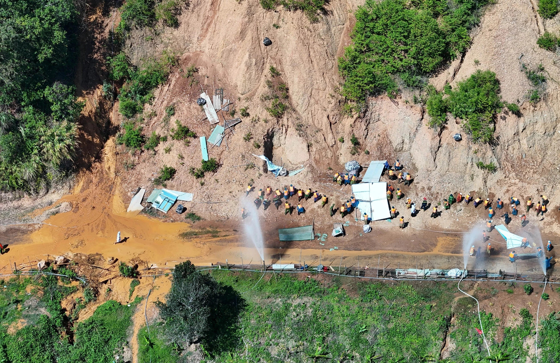 An aerial view of the scene of a mountain landslide response drill in Khanh Phu Commune, Khanh Vinh District, Khanh Hoa Province, south-central Vietnam, June 14, 2024. Photo: Thanh Chuong