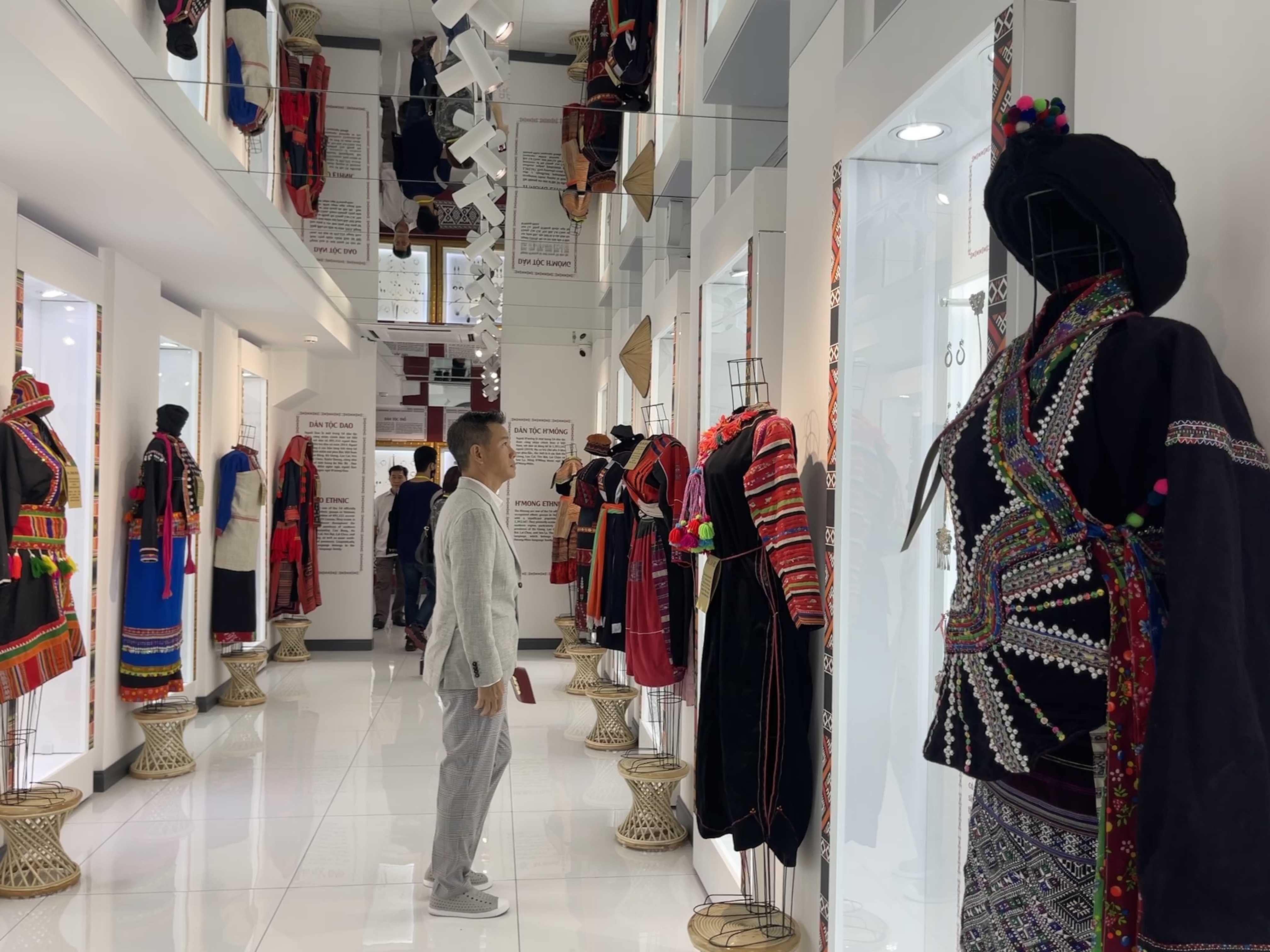 Clothes and jewelry from Vietnamese ethnic groups are displayed at the Vietnam's 54 Ethnic Groups Jewelry Museum in District 1, Ho Chi Minh City. Photo: Dong Nguyen / Tuoi Tre News