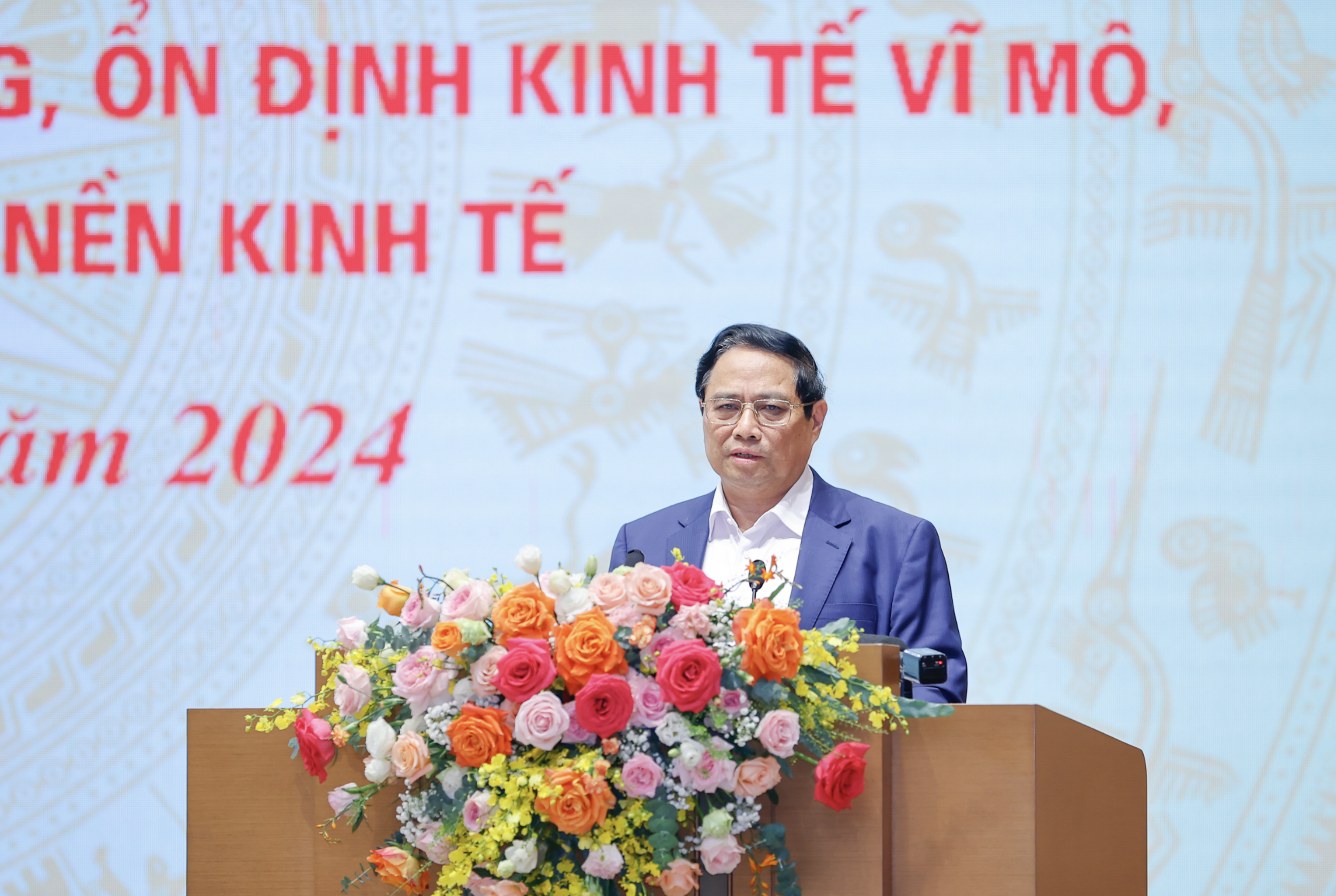 Vietnam premier hints at hiring foreign CEOs for state enterprises